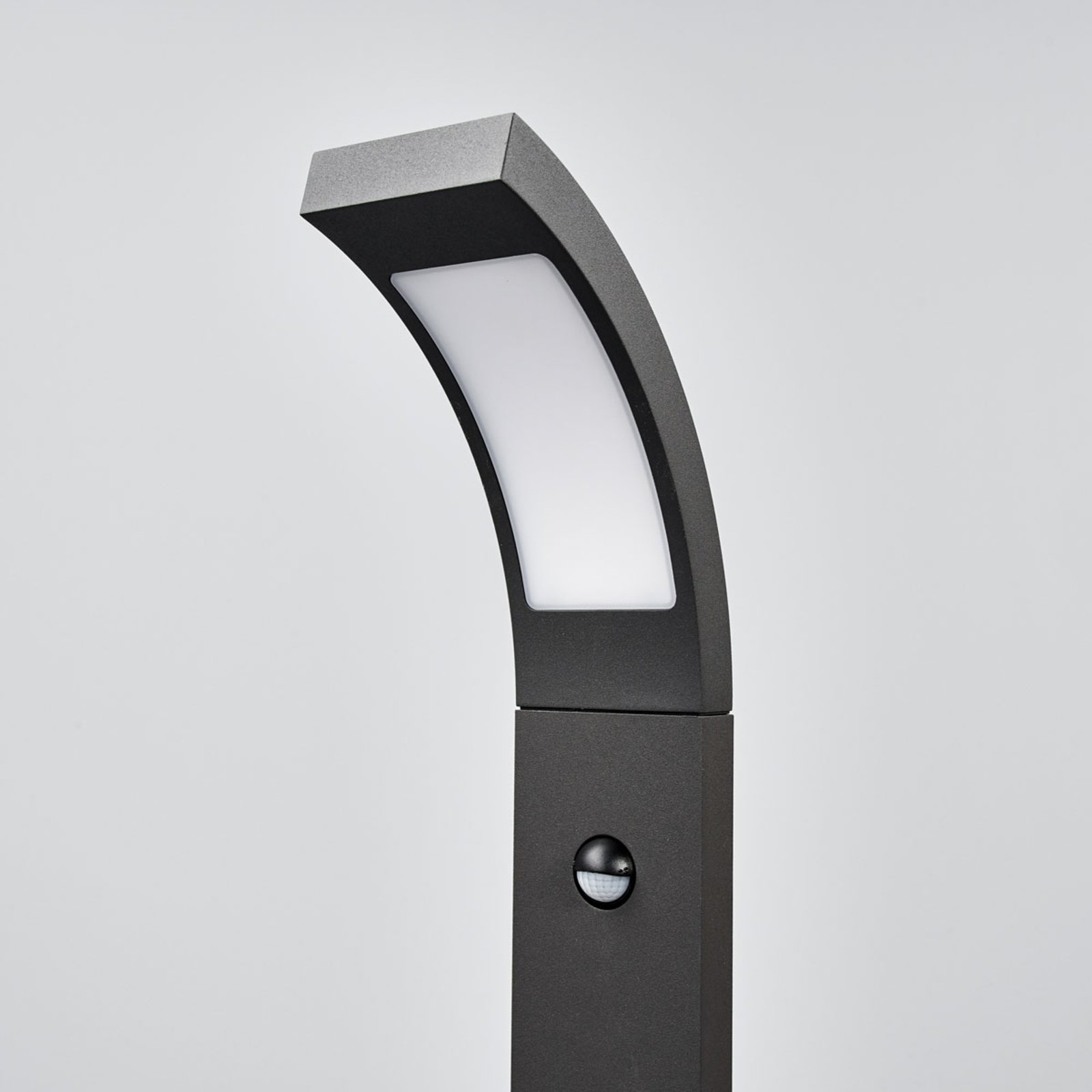 Juvia Außen Gartenleuchte w/Sensor Graphite/Opal - Lucande