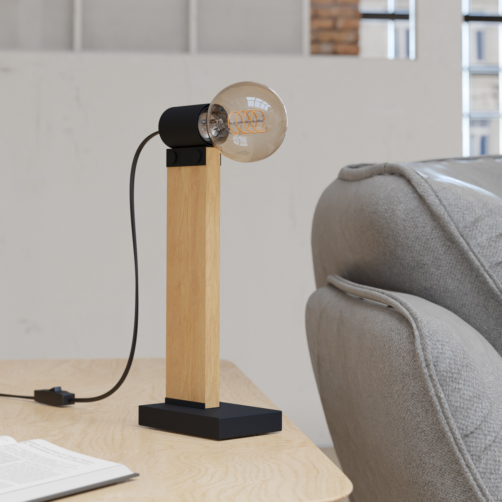 Namizna svetilka EGLO Bailrigg iz lesa