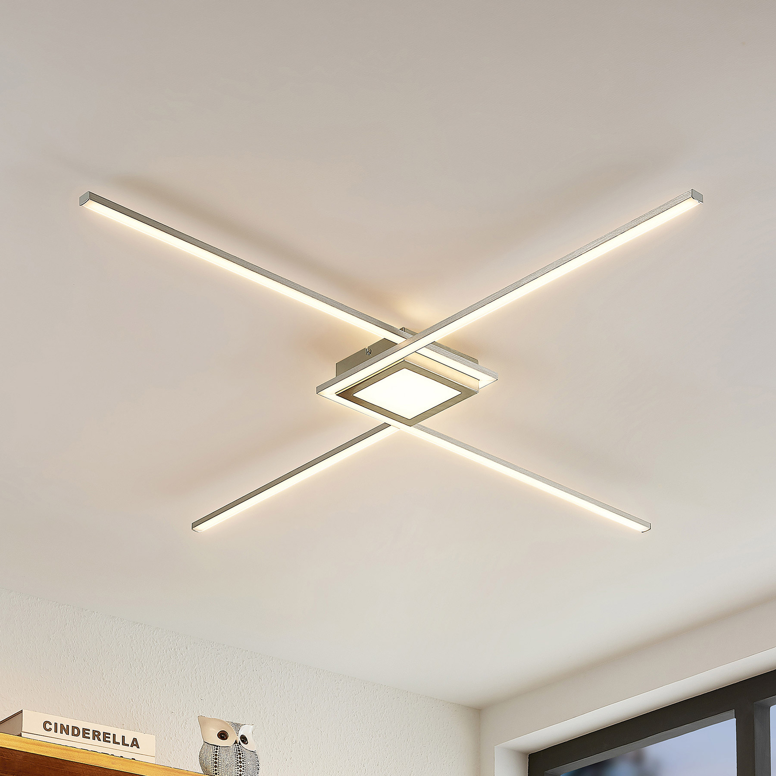 Lindby Ridia LED-taklampe, nikkel