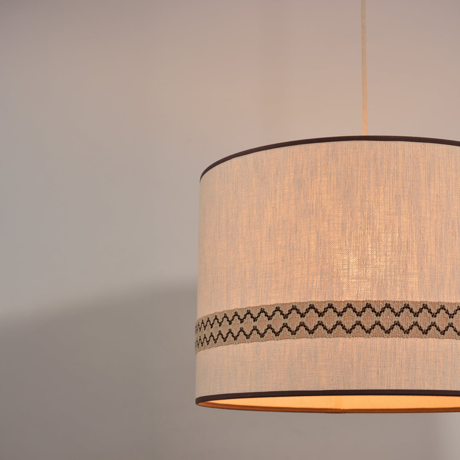 Lampada a sospensione Jimmy, Ø 48 cm, bordo decorativo - MARKET SET