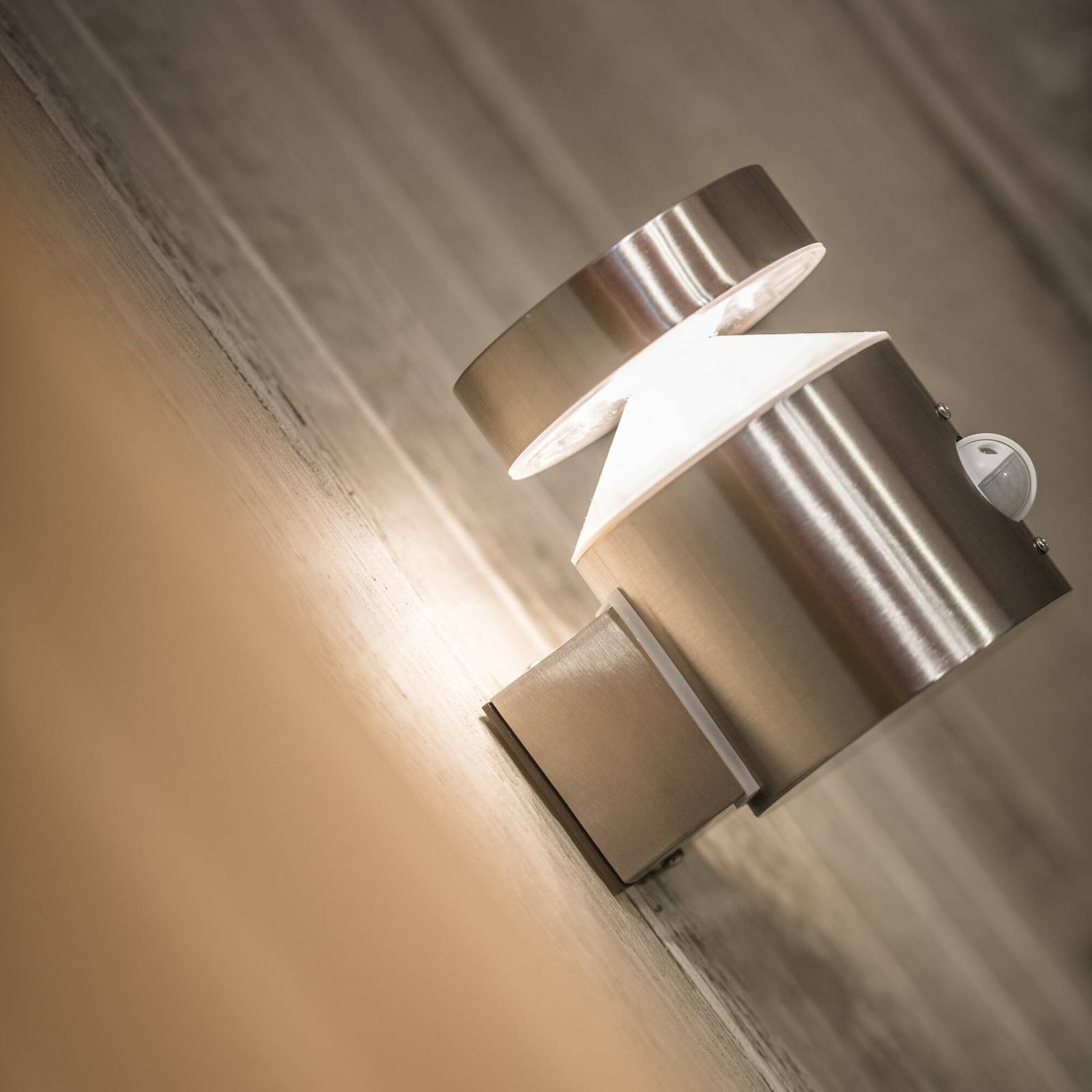 Kinkiet zewnętrzny OSRAM LED z czujnikiem ENDURA STYLE CYLINDER, stalowa