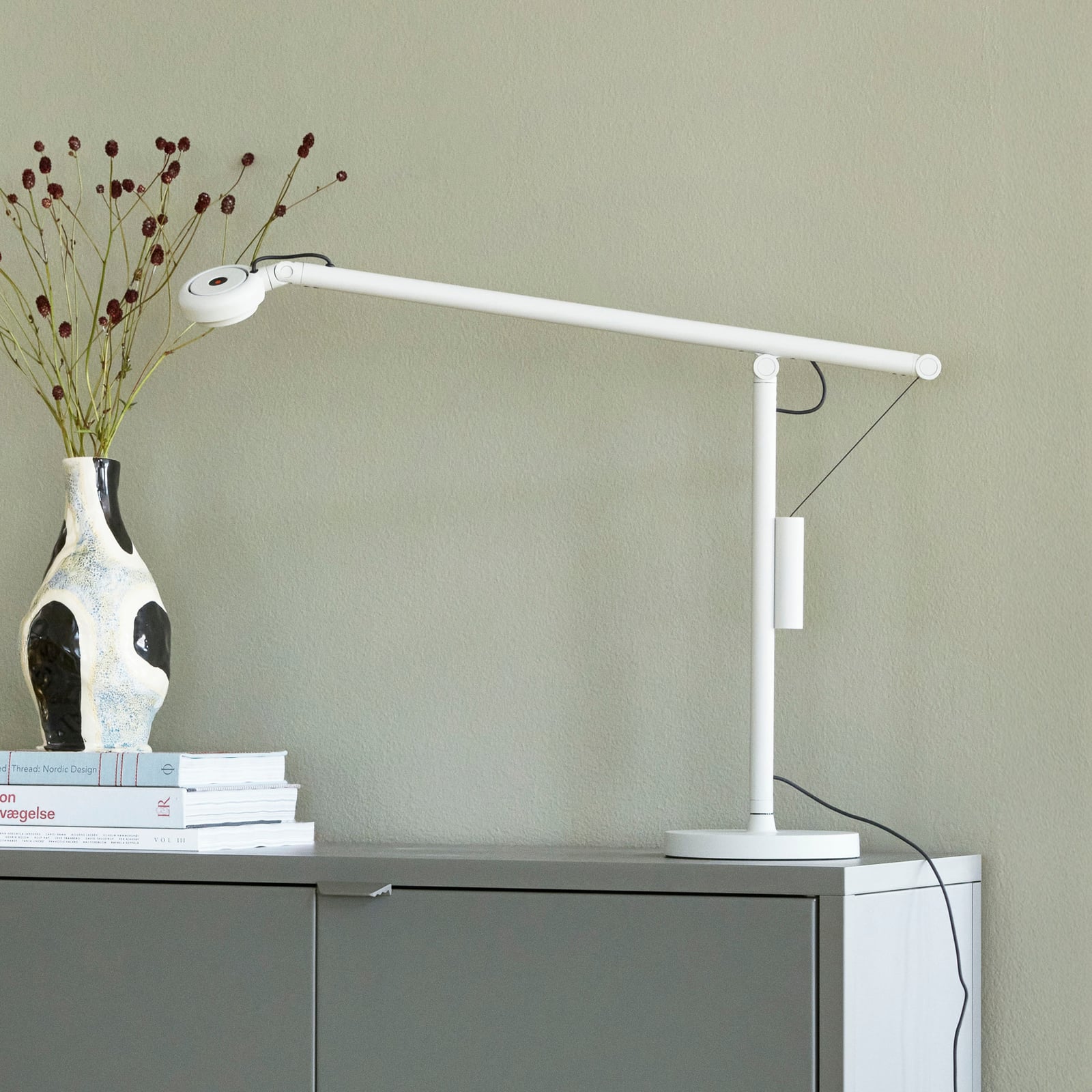 HAY LED-skrivbordslampa Fifty-Fifty, grå, 45 cm, dimbar