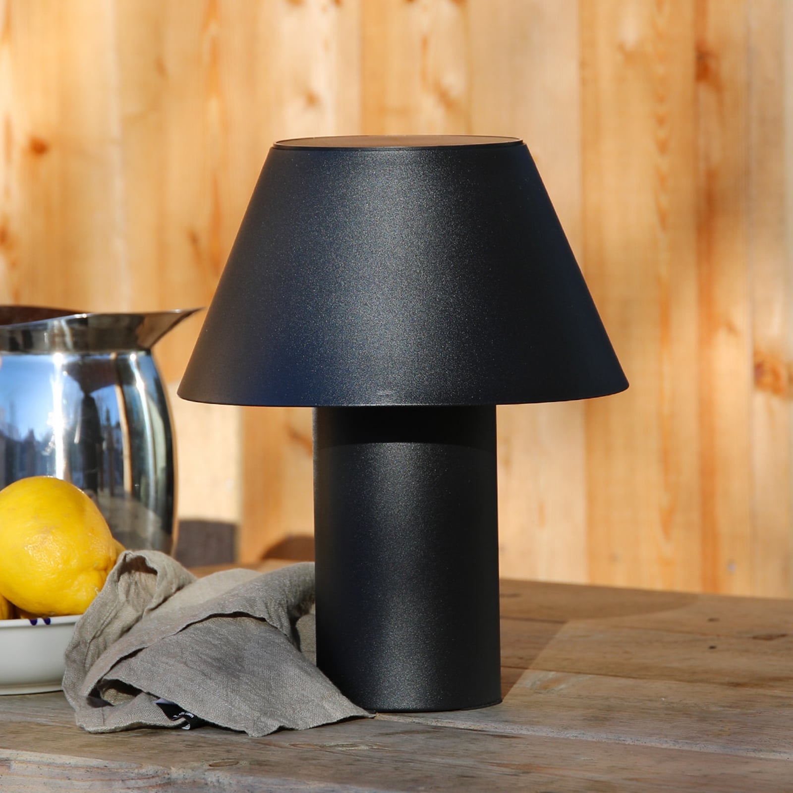 Vivo LED solar table lamp, black, IP44, height 30 cm, dimmable.