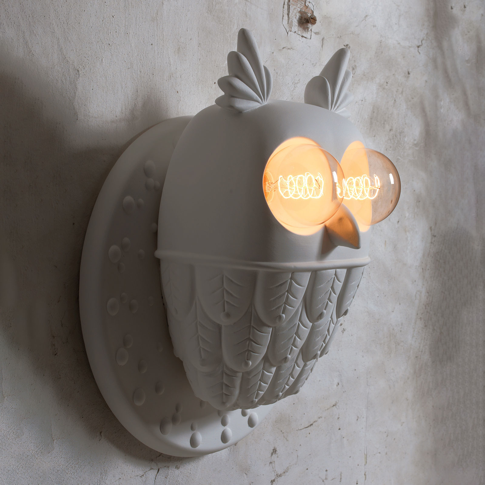 Karman Ti Vedo wall light in an owl shape