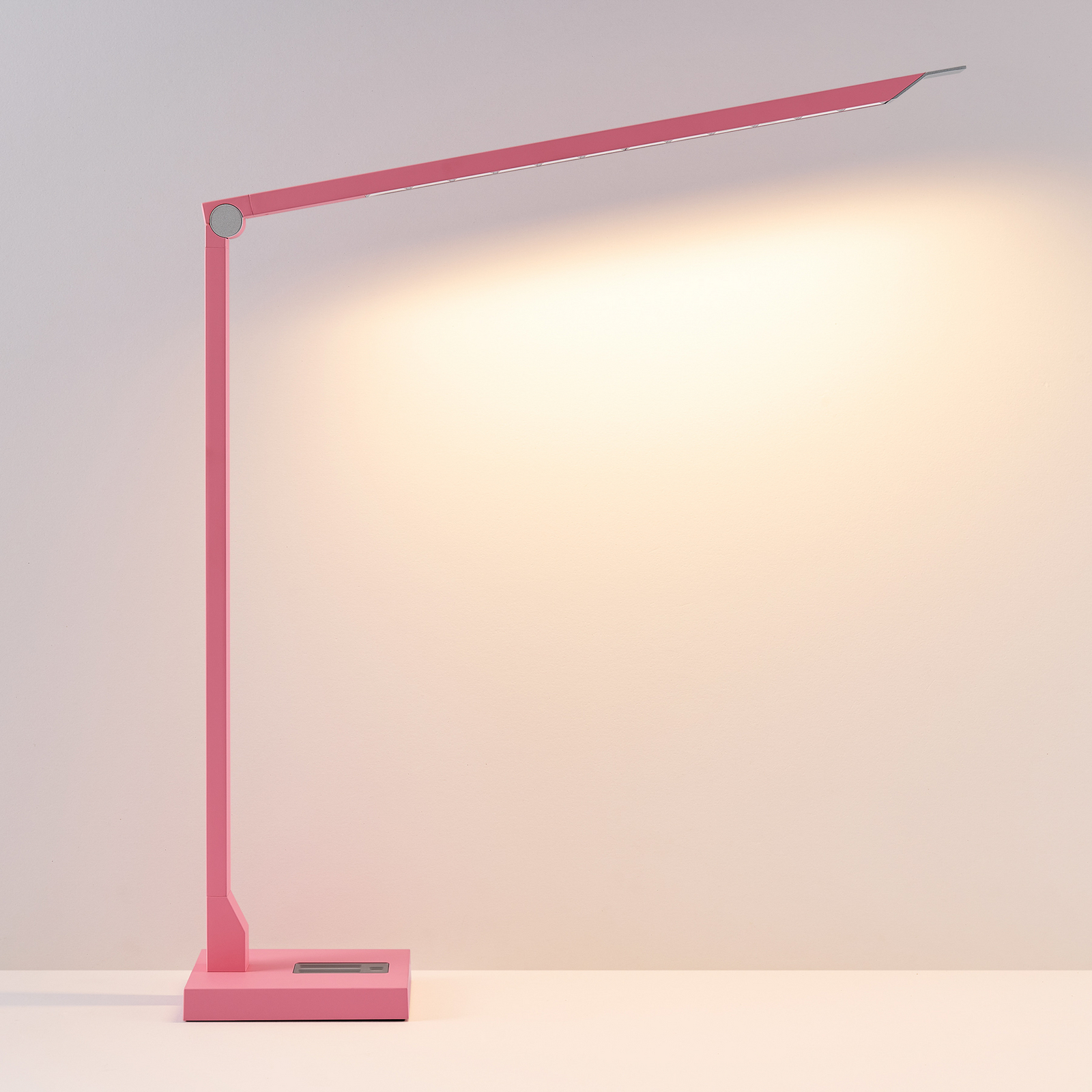 Lámpara de mesa LED FLOYD ACCU, rosa, 55 cm, CCT, atenuable