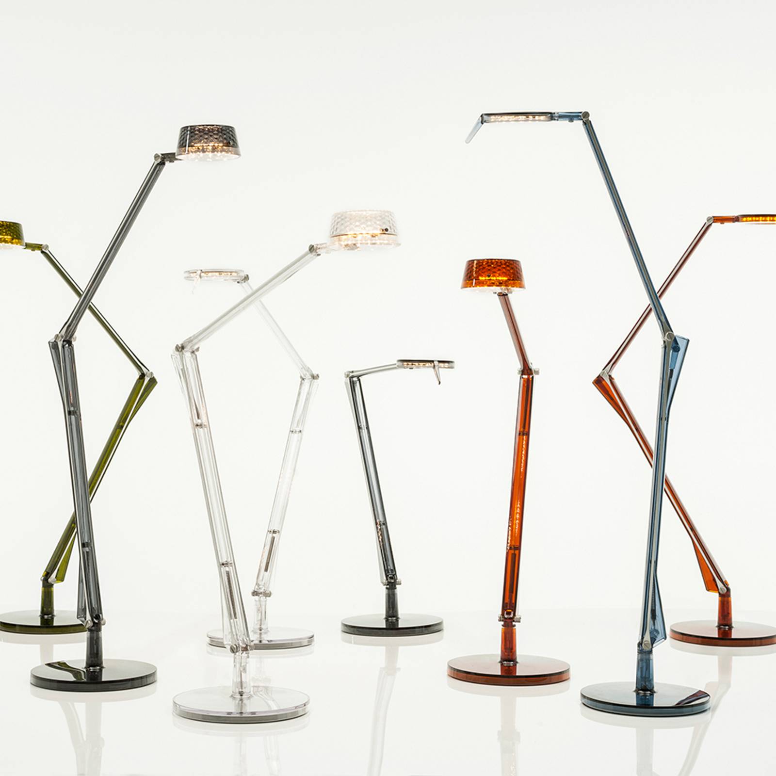 Kartell Aledin Tec - lampa stołowa LED, szary dym
