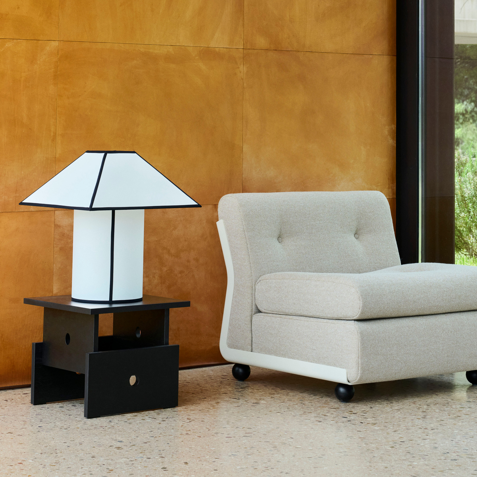 Lampe à poser Ava, hauteur 32 cm, blanc/noir, E27 - HAY