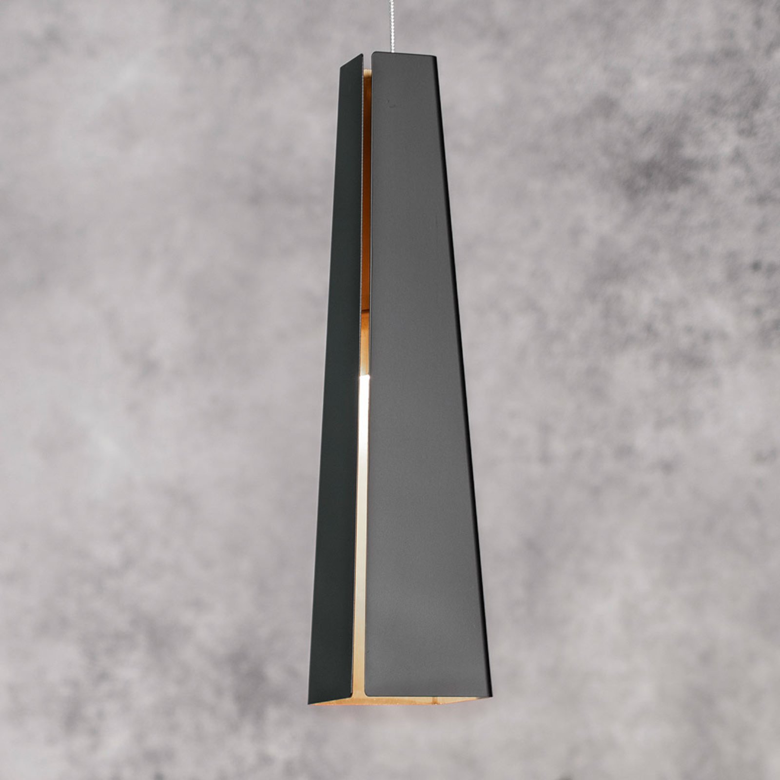 Crno-zlatna aluminijska visilica Pluma, LED