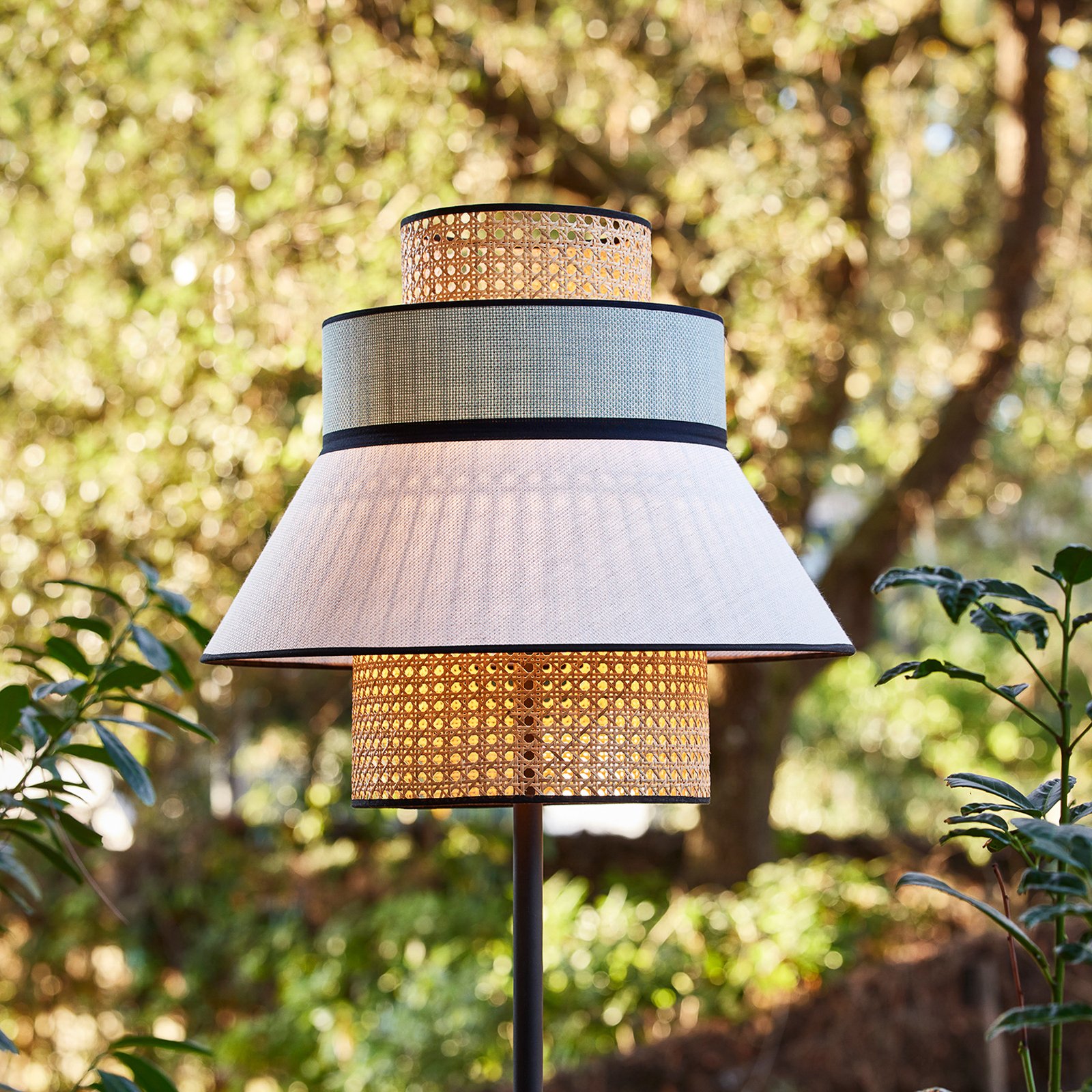 Singapour Außen-Stehleuchte, sand/algae - MARKET SET Singapour Außen-Stehleuchte, sand/algae - MARKET SET