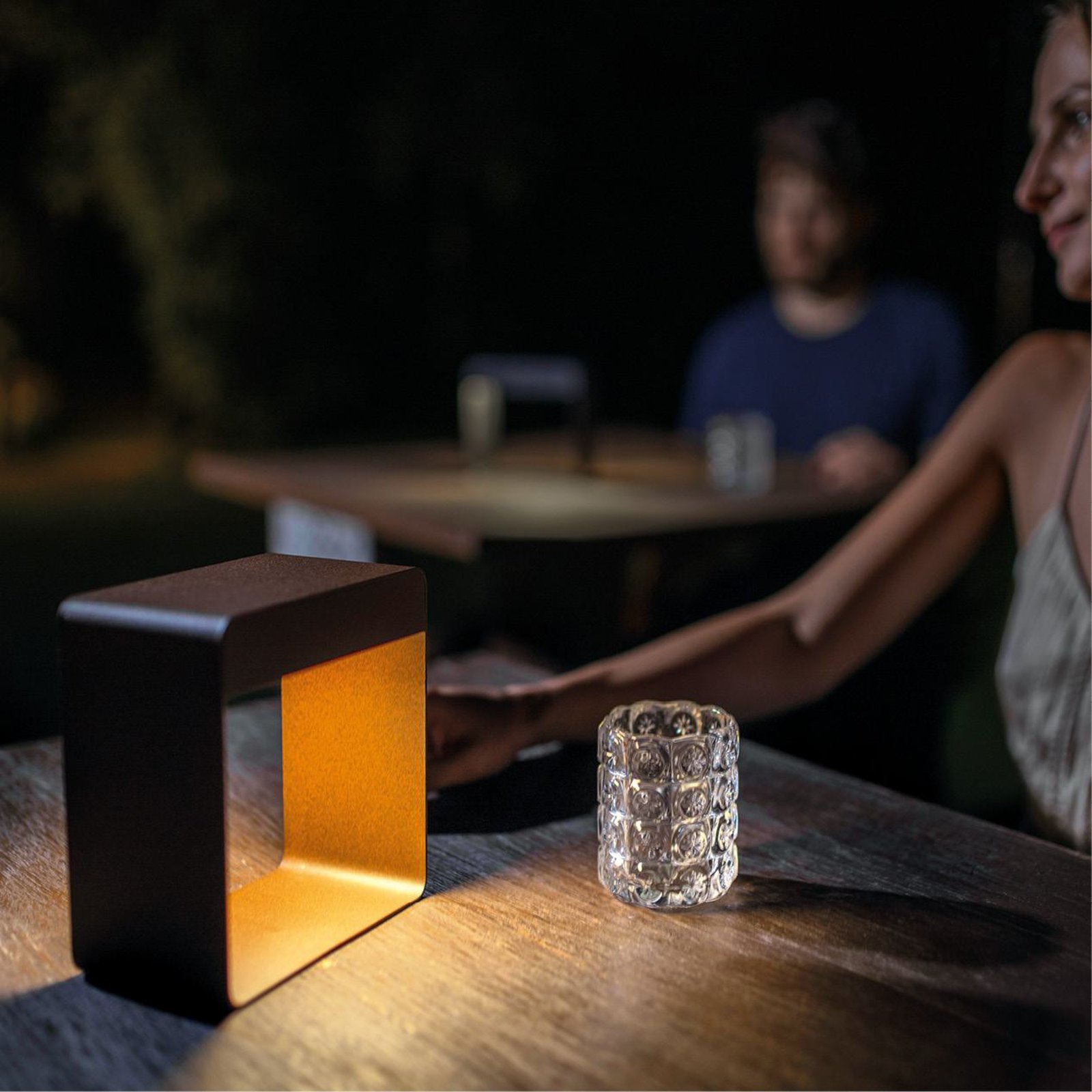 LED table lamp Dama, dark brown, aluminium, ABS