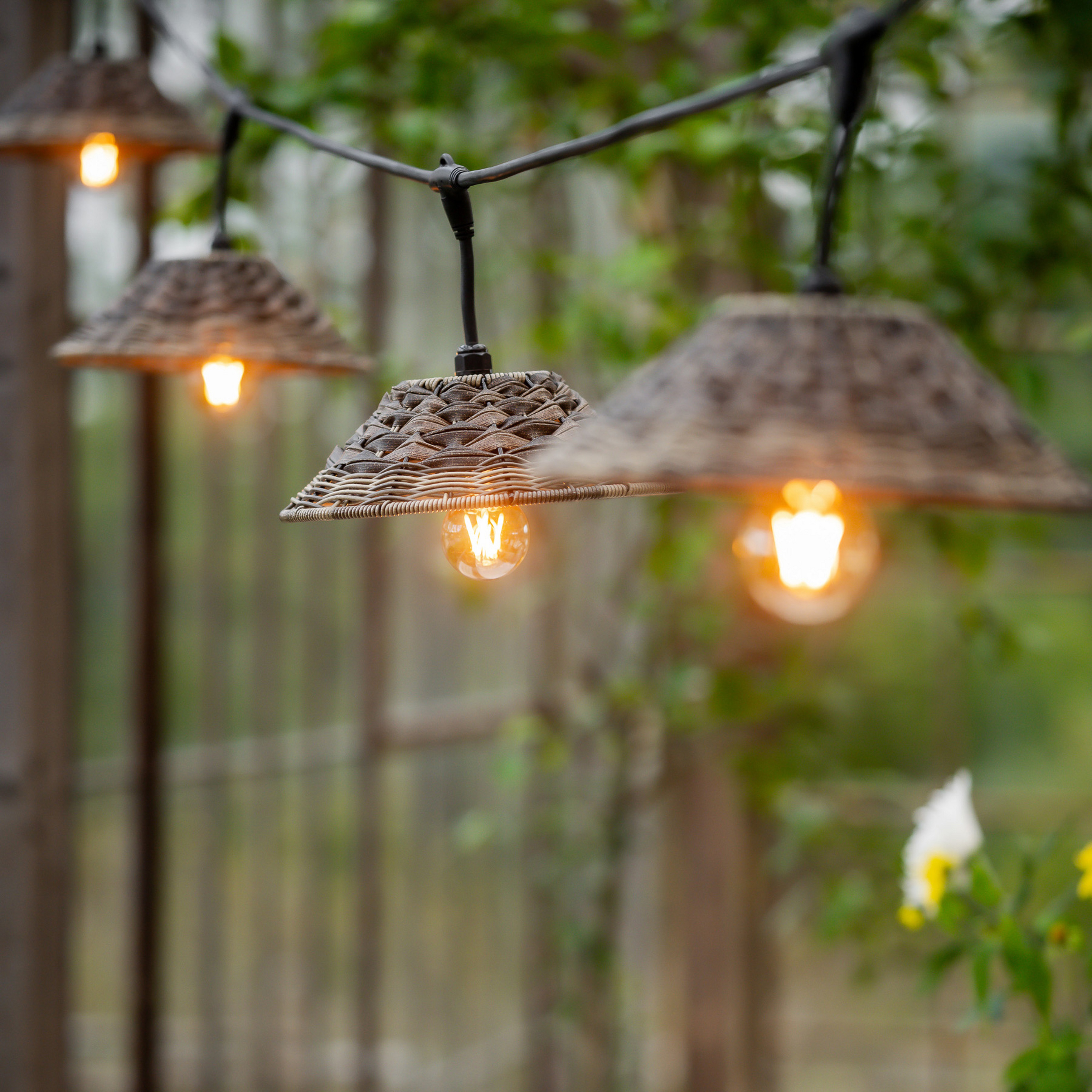 PR Home Guirlande lumineuse d'extérieur Lisen, aspect rotin, à 5 lampes