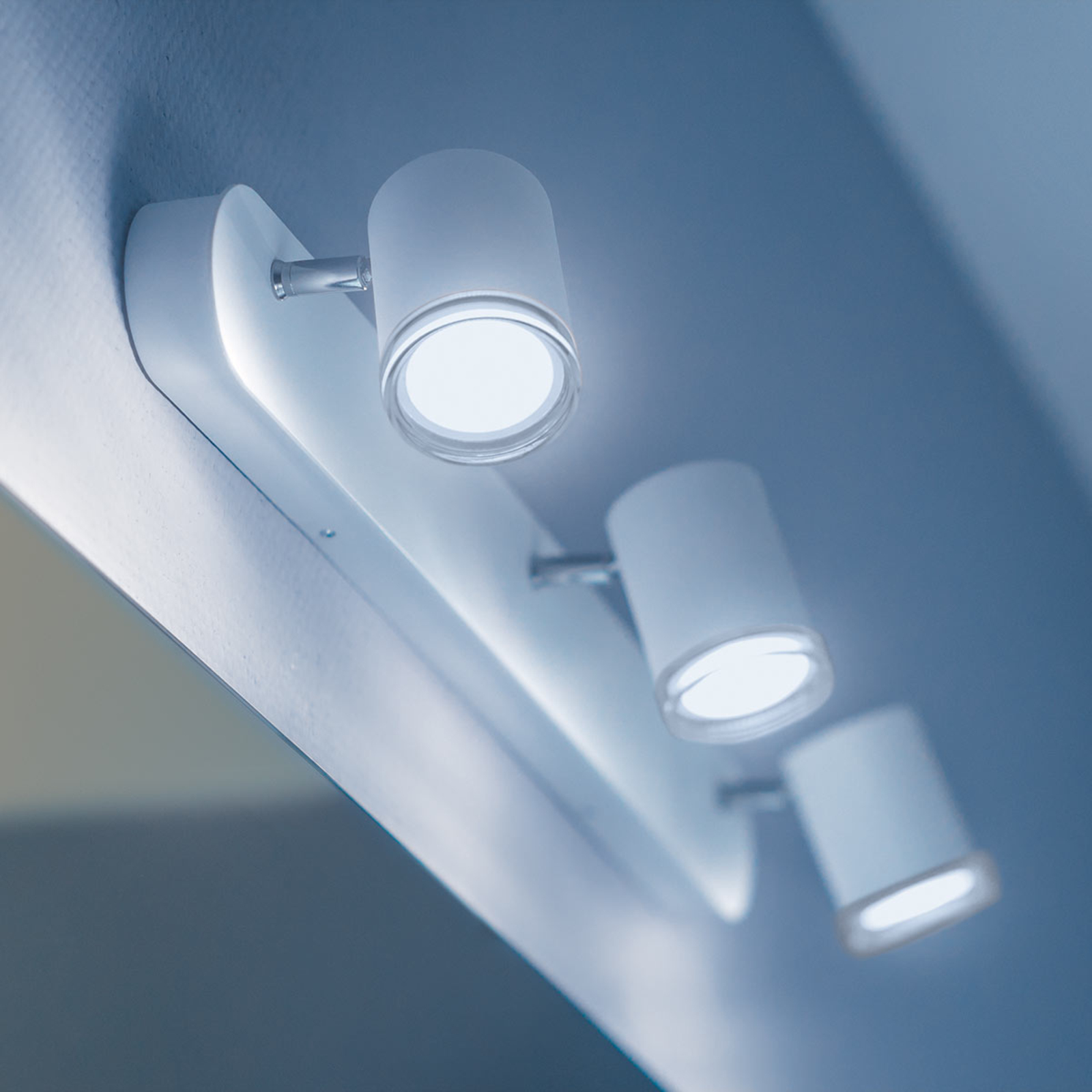 Maak plaats Hijsen graan Philips Hue White Ambiance Adore LED spot 3-lamps | Lampen24.be