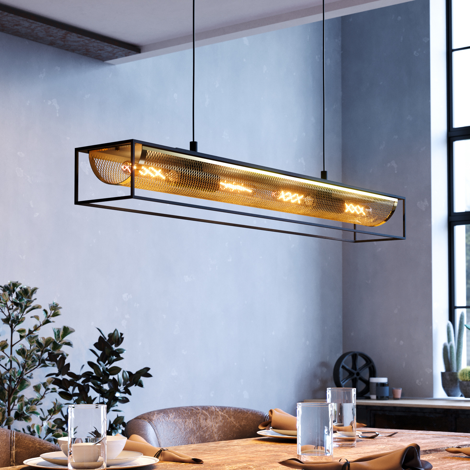 Lampada a sospensione Nohales, 112 cm, nero/ottone, a 4 luci. Lampada a sospensione Nohales, 112 cm, nero/ottone, a 4 luci.