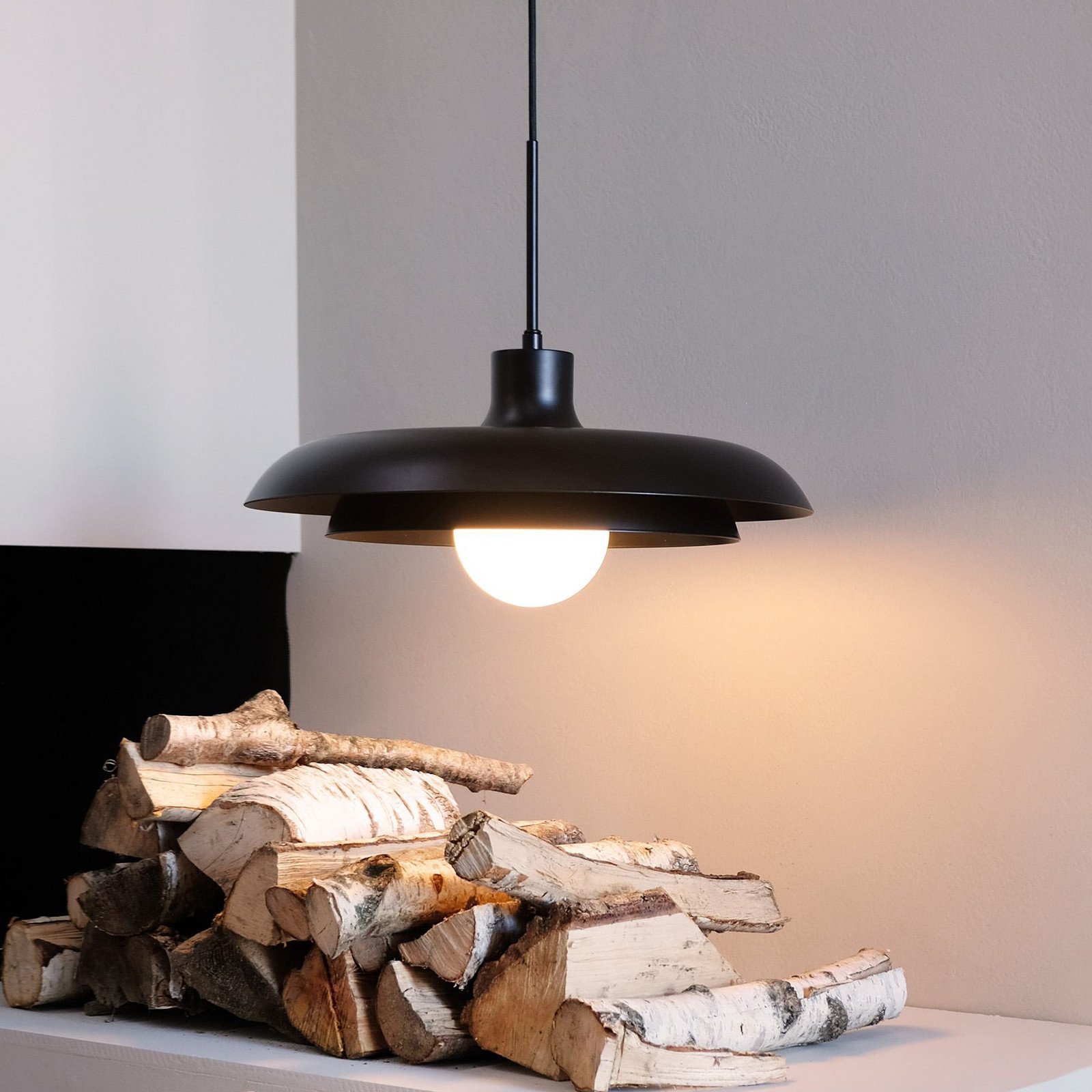 Lampă suspendată Dyberg Larsen Ava negru metal Ø 44 cm - Camera de zi / sufragerie - modern