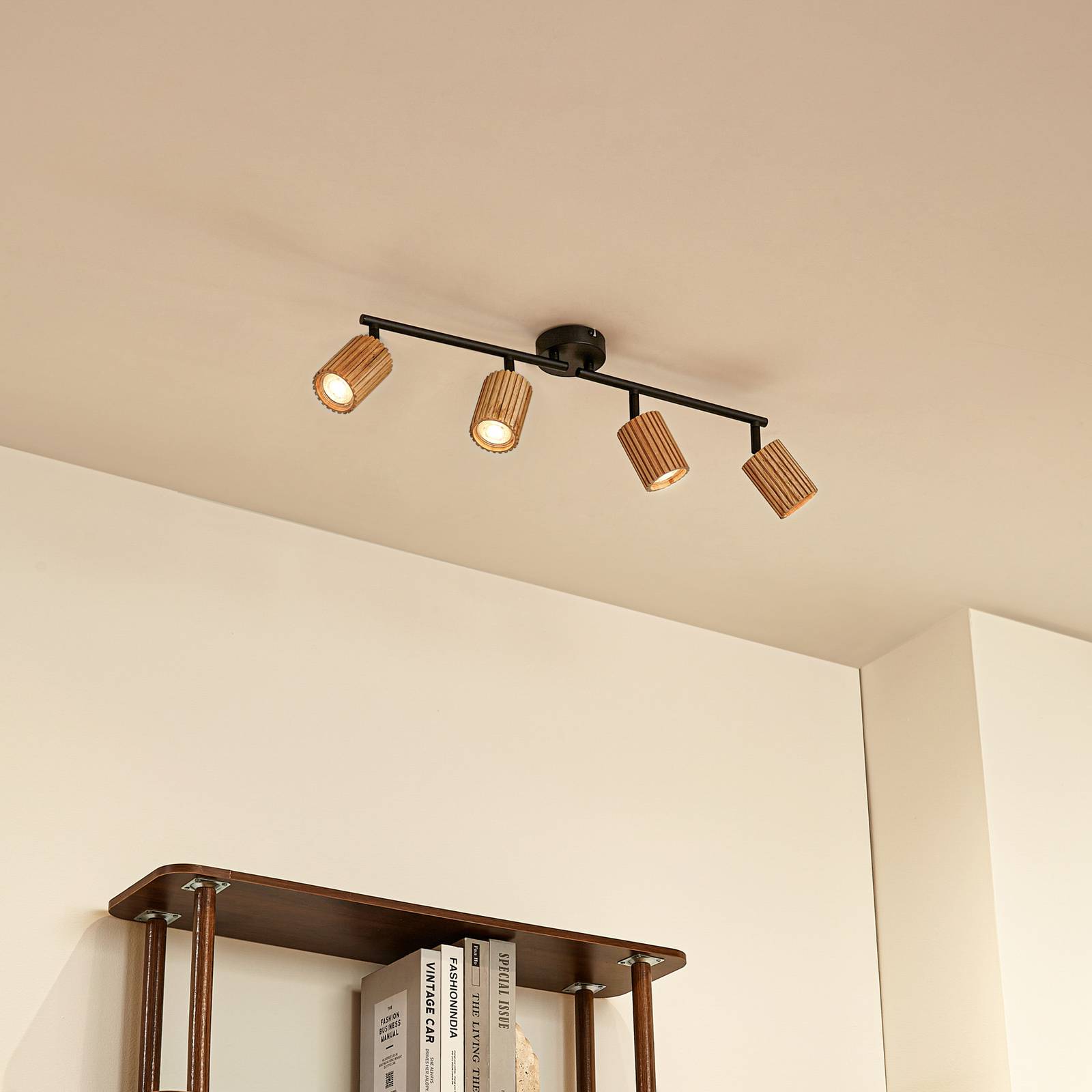 Lindby Deckenstrahler Stralino, 4-flammig, Länge 60 cm, Holz günstig online kaufen