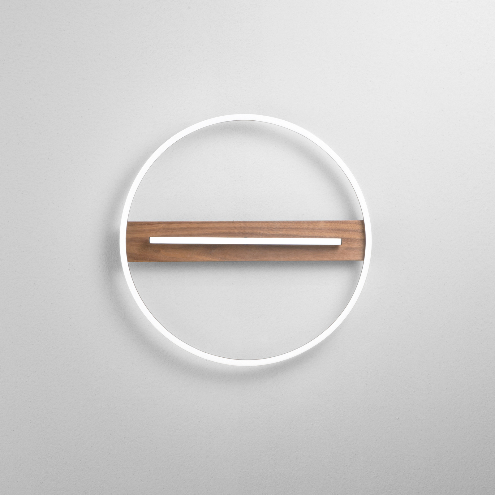 LED sieninis šviestuvas „Azimuth“, skersmuo 50 cm, juodos ir medžio spalvos,
