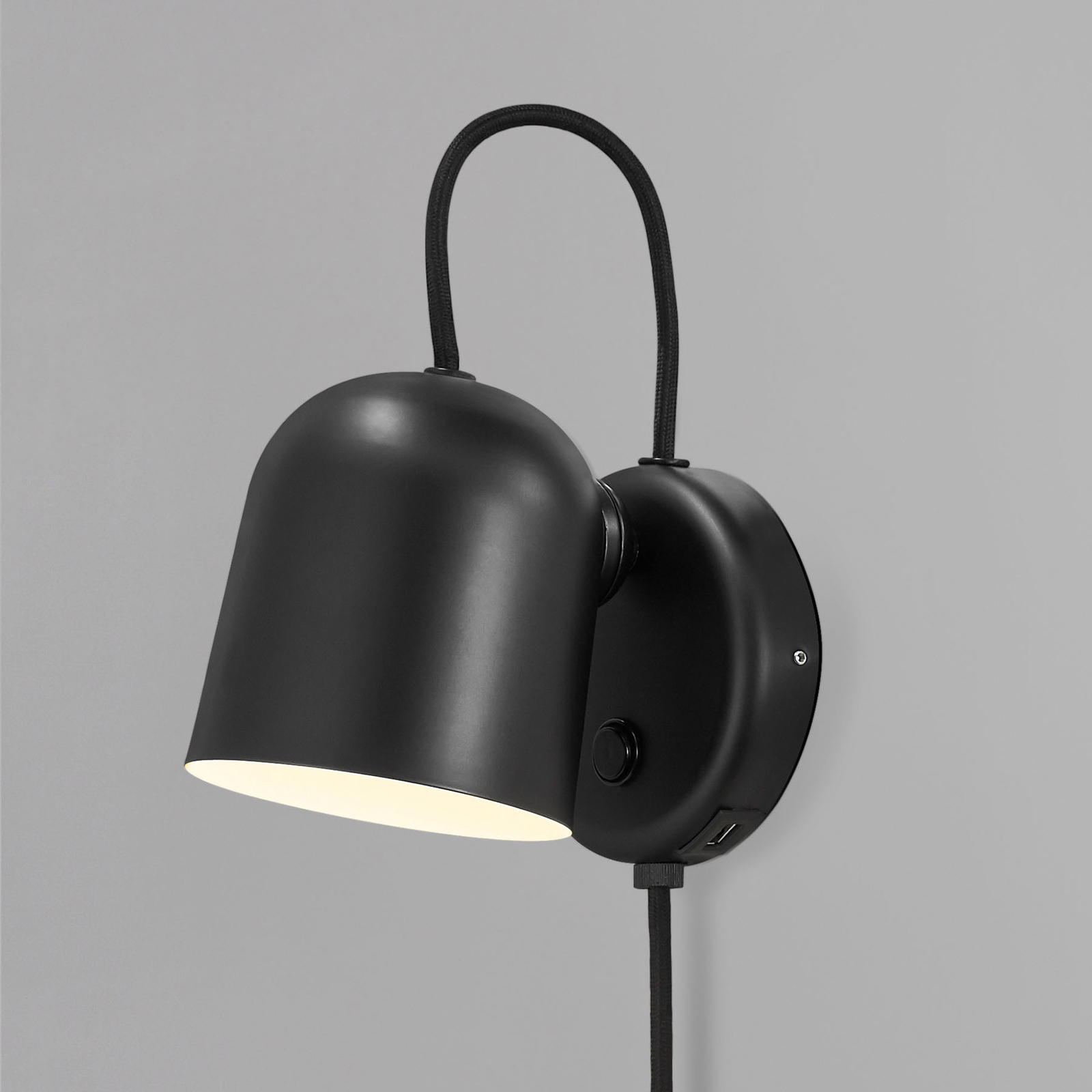 Angle wall light, with toggle switch, black