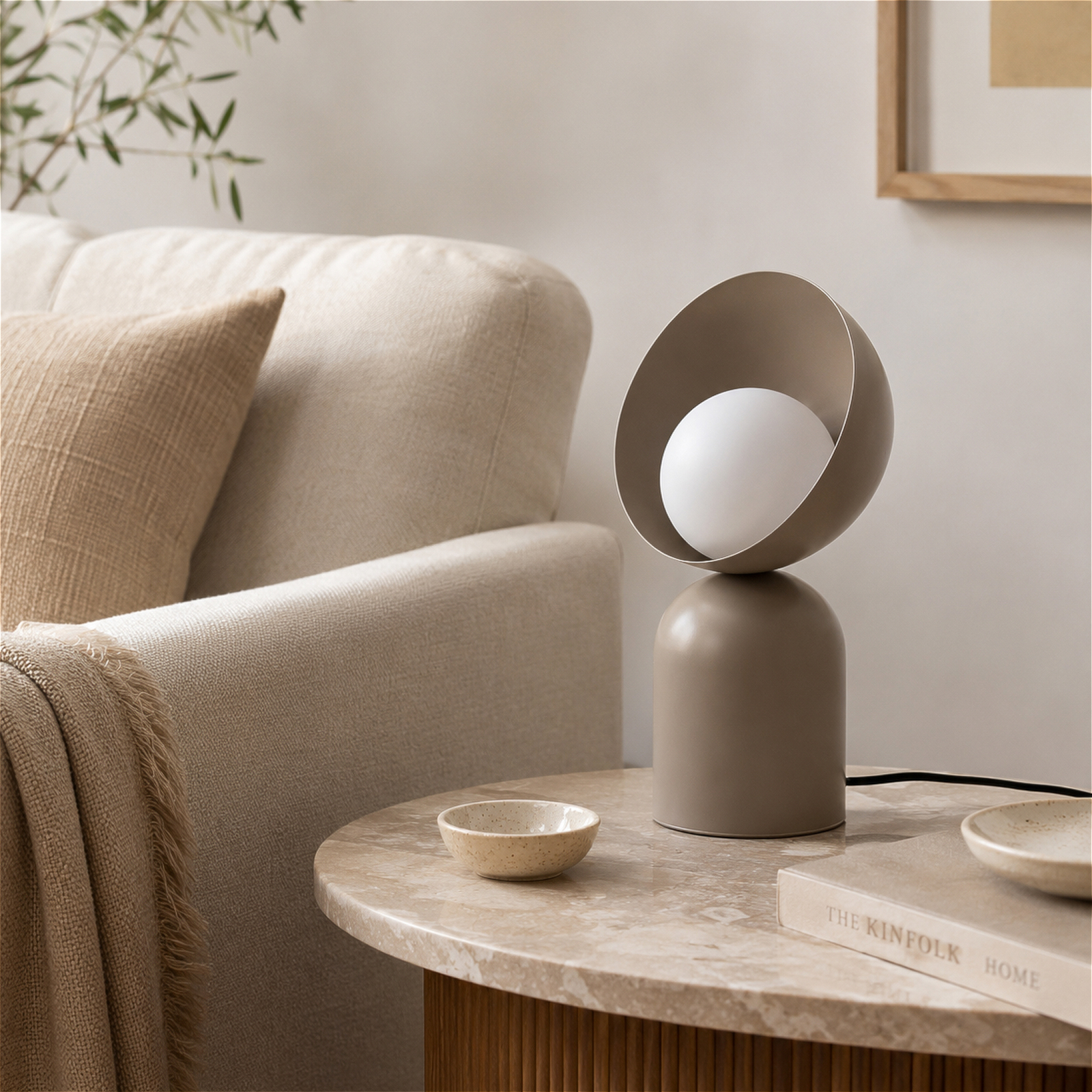 Bordslampa Boto LN1, beige, stål/glas, höjd 31 cm, G9 Bordslampa Boto LN1, beige, stål/glas, höjd 31 cm, G9