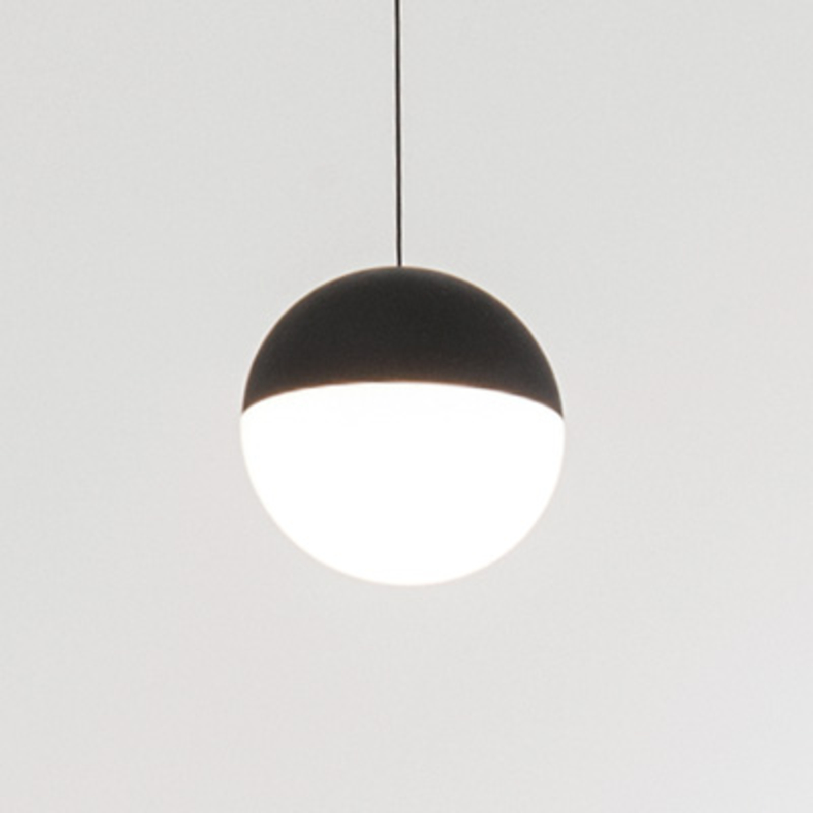 FLOS String light hængelampe, 12m kabel, kugle