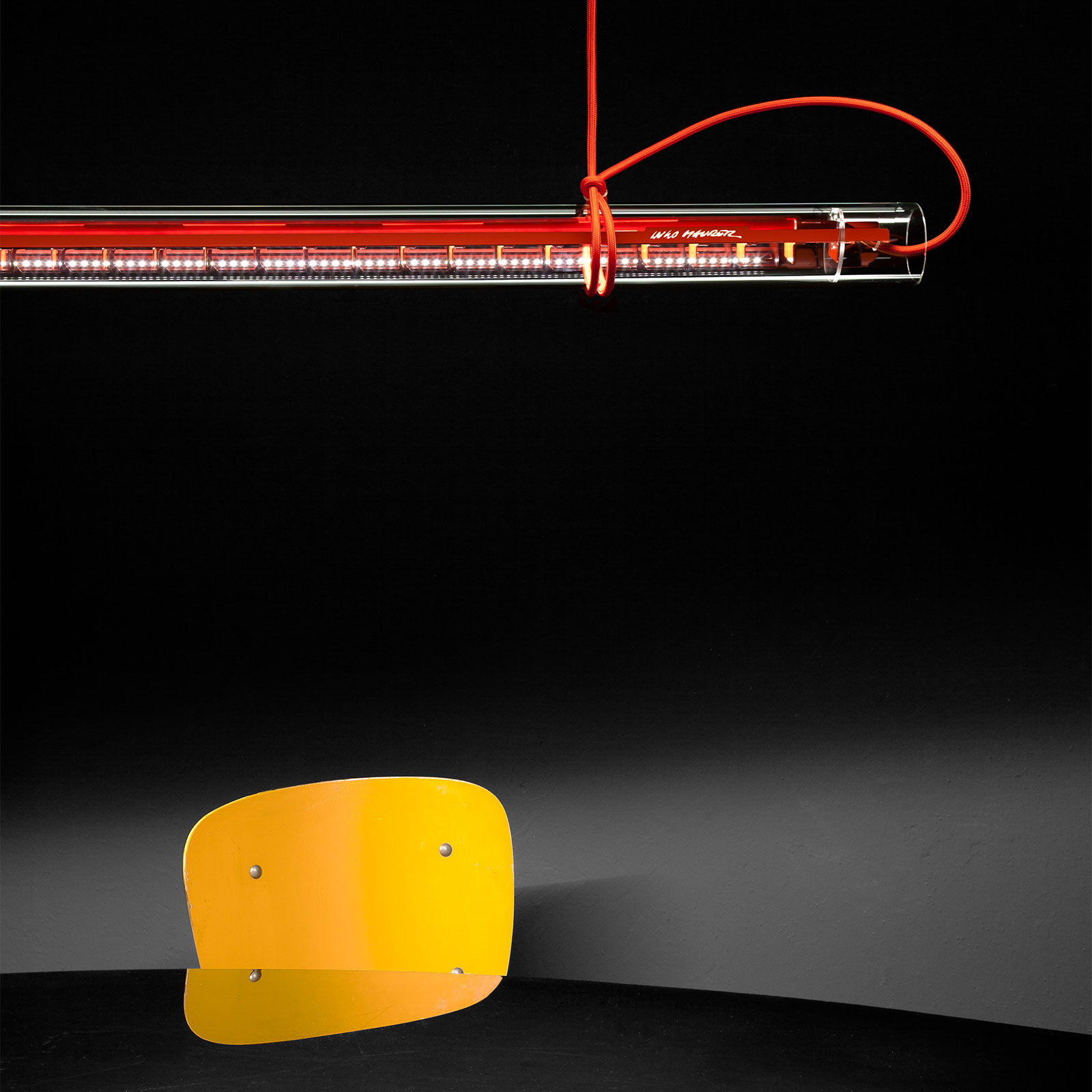Ingo Maurer Tubular LED-Hängeleuchte, 360° drehbar