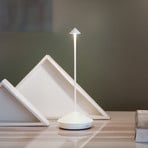 Zafferano Pina 3K rechargeable table lamp IP54 white