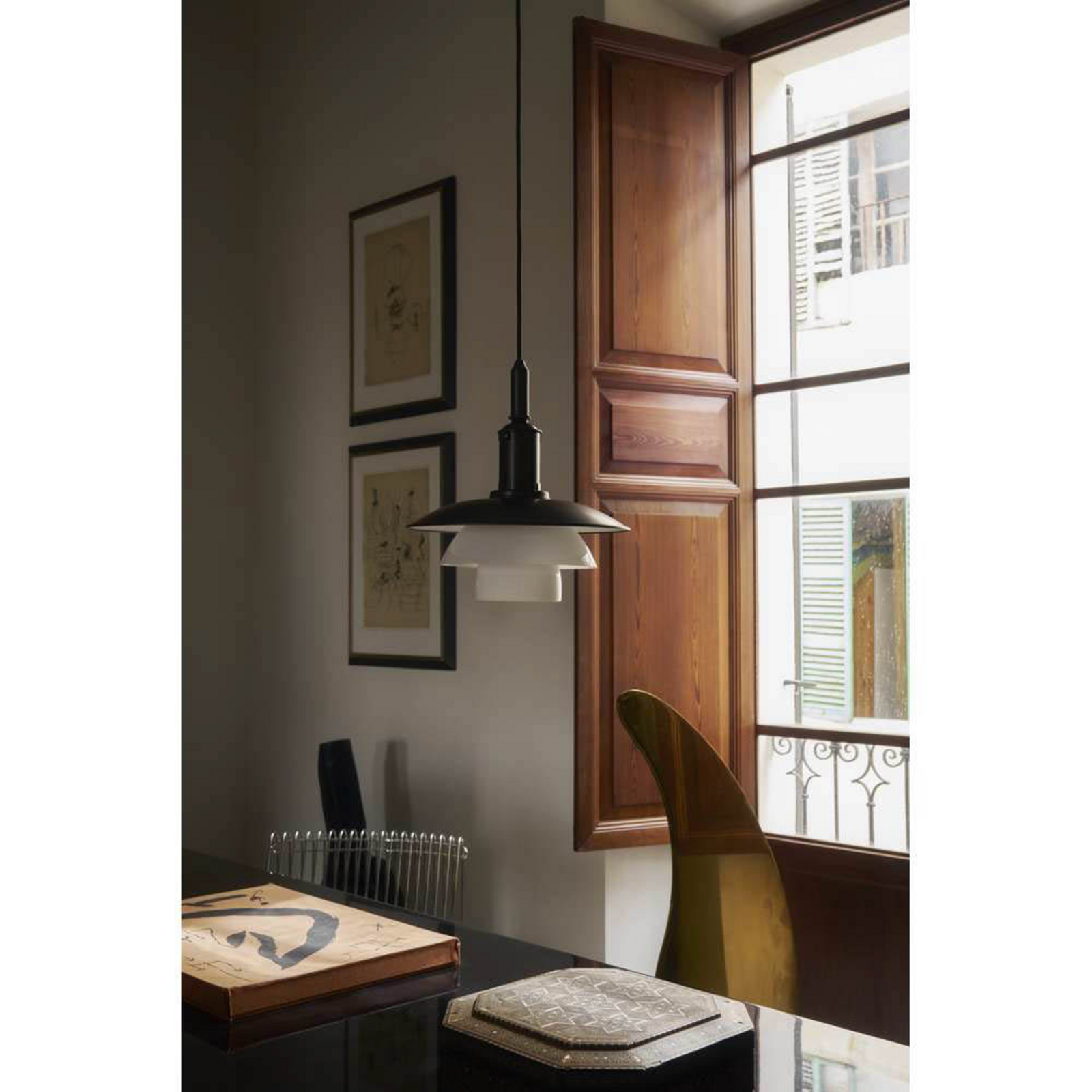 PH 3/3 Riippuvalaisin Aged Brass/Opaali Glass - Louis Poulsen