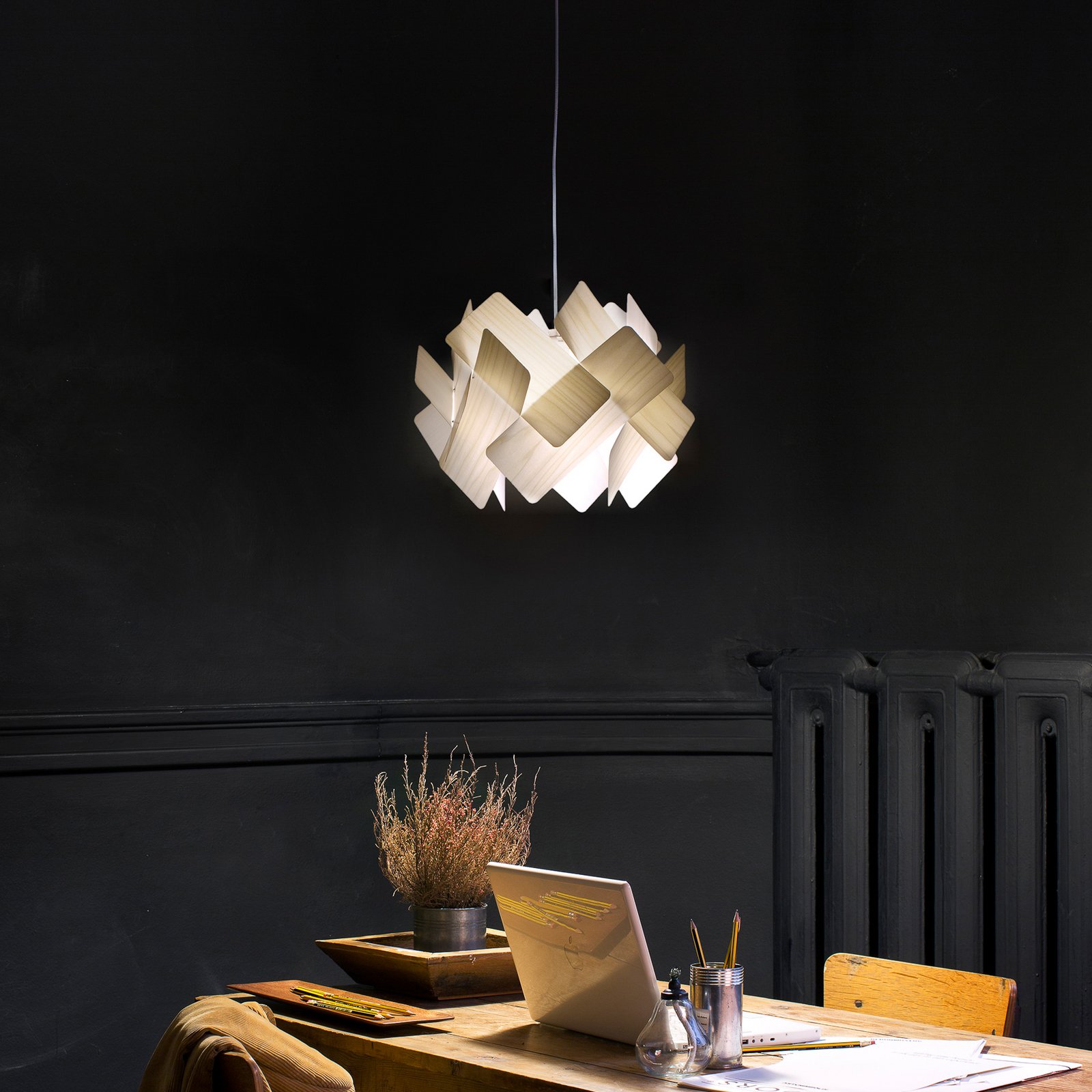 LZF Pendellampe Escape, elfenbein-/nickelfarben Ø 30 cm Holz