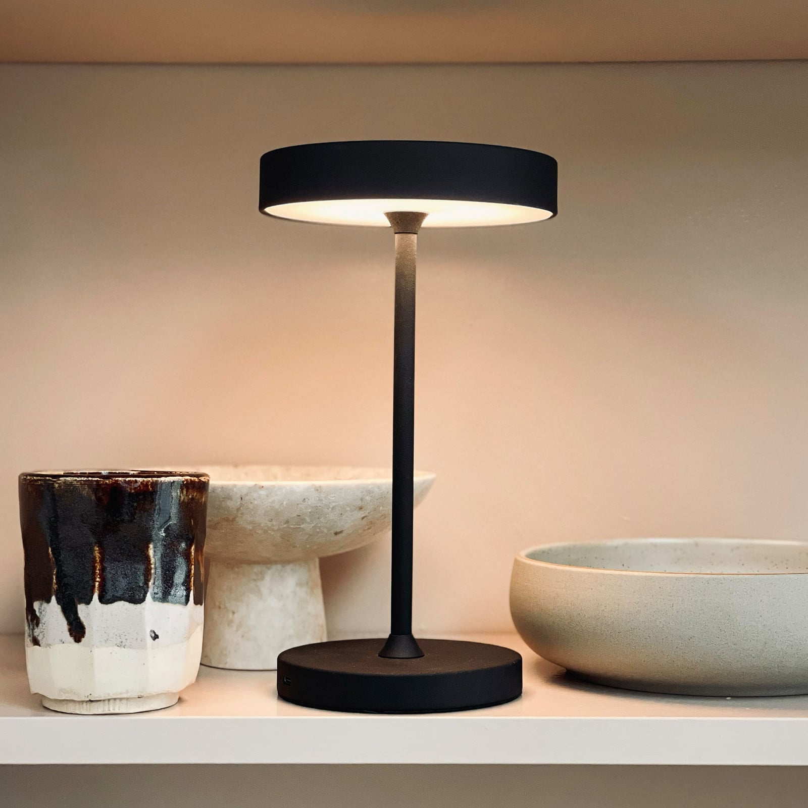 Starlight LED-batteridriven bordslampa svart metall Dyberg Larsen - Sovrum - Skandinavisk - Rund