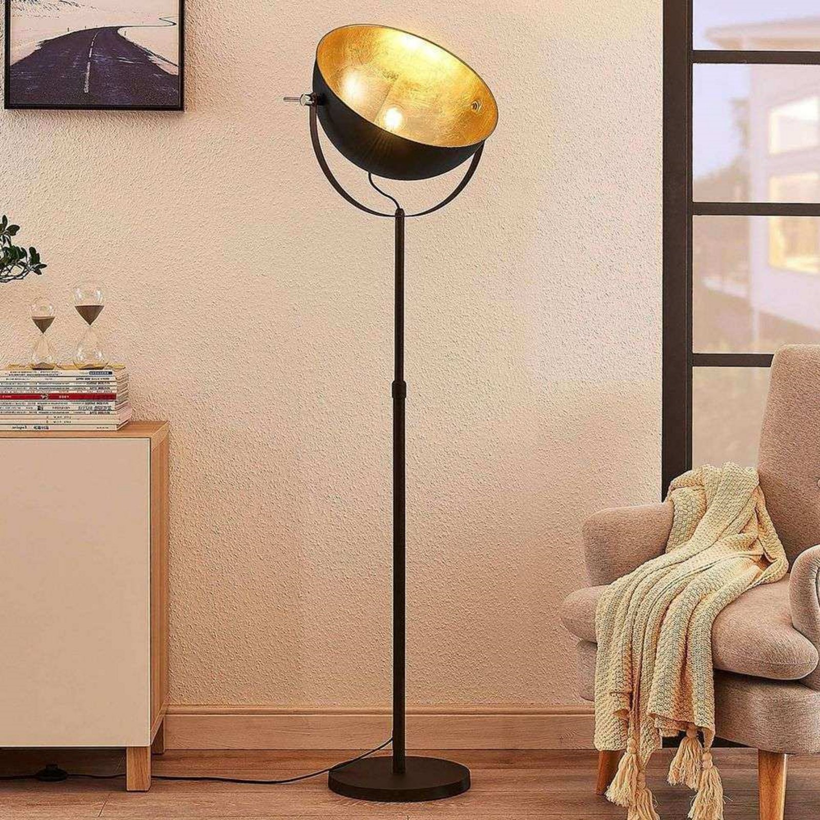 Muriel 1 Floor Lamp Black/Gold - Lindby