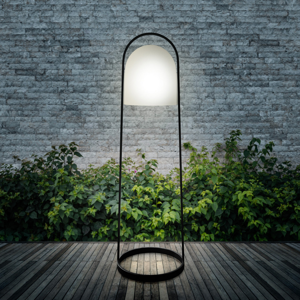 PLEASE WAIT to be SEATED SunLight solcellslampa Lantern H100, vit från PLEASE WAIT to be SEATED