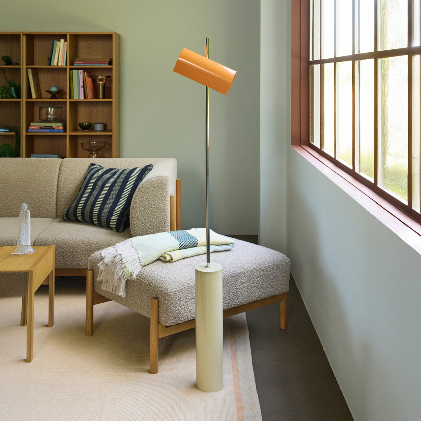 Reflector LED-golvlampa, orange, höjd 160 cm – Hübsch