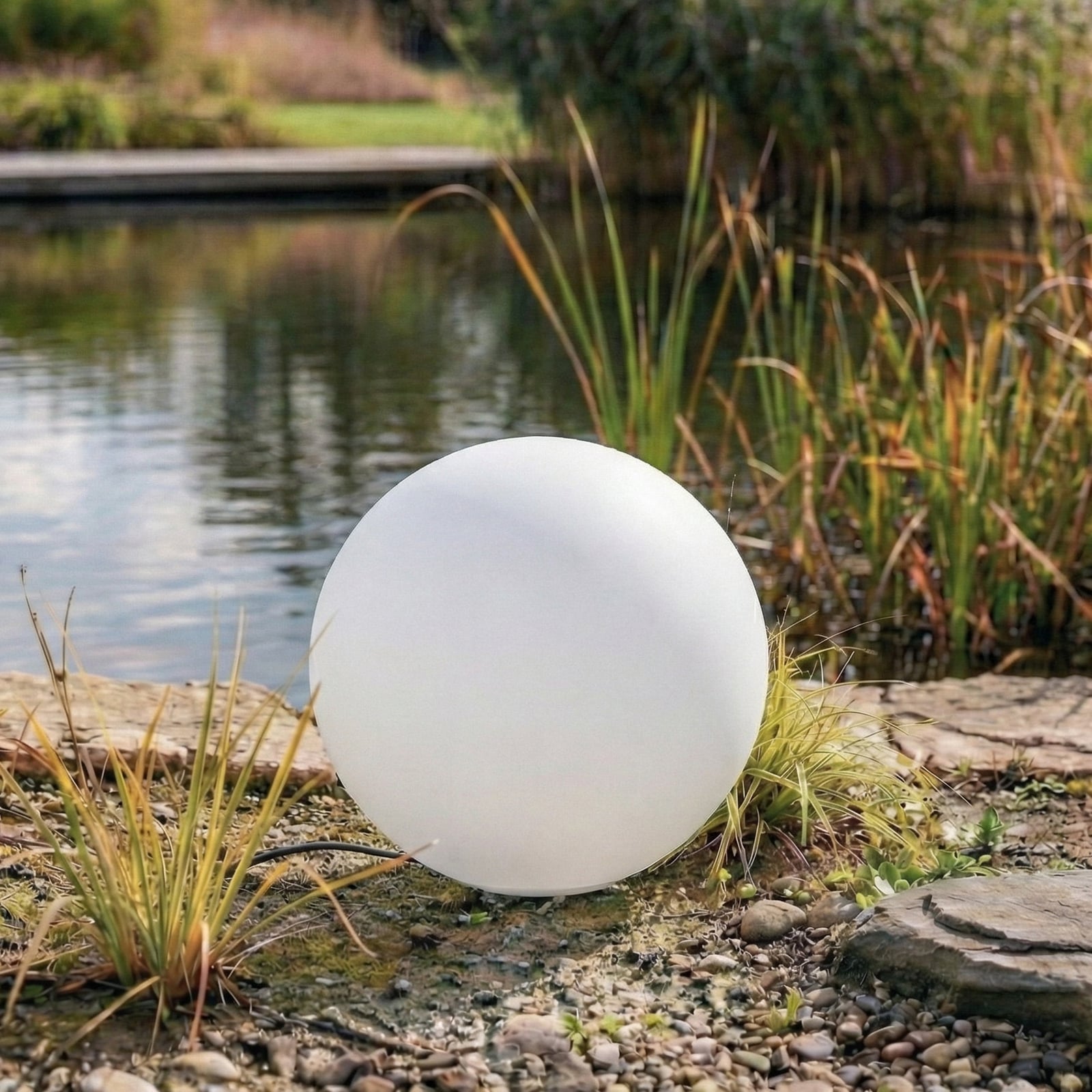 Valyra guľová lampa, IP54, Ø 50, zemný kolík - Lindby