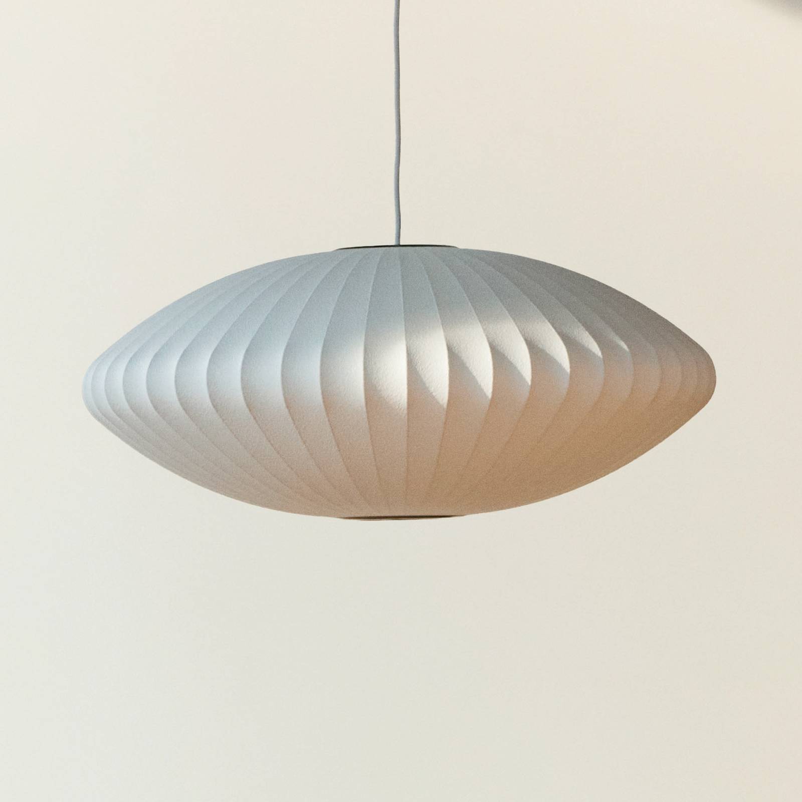 Nelson Saucer Bubble S hængelampe, Ø 44,5 cm, hvid HAY - Stue - Design - Plastik - Med én lyskilde
