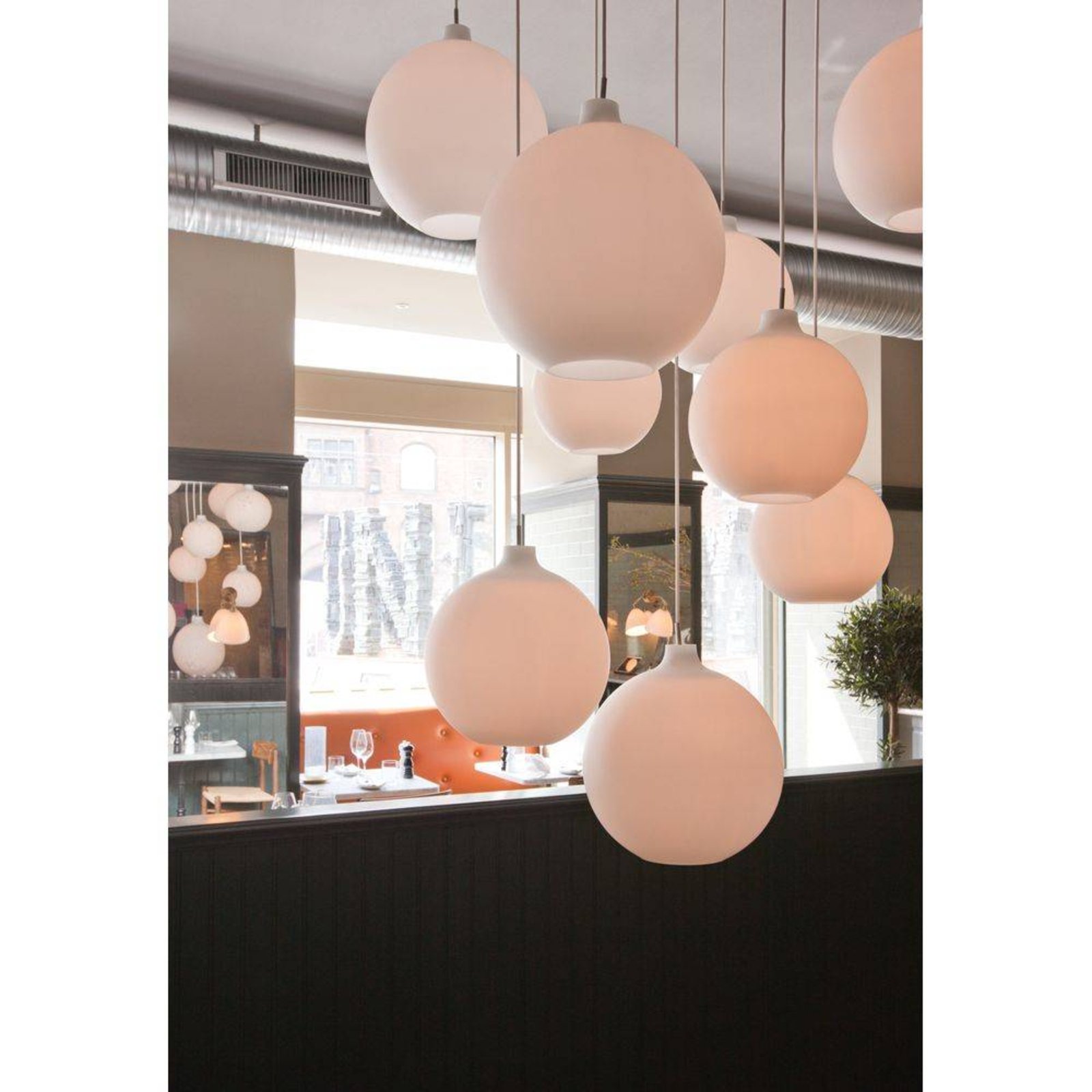 Wohlert Candeeiro Suspenso Ø350 White Opal - Louis Poulsen