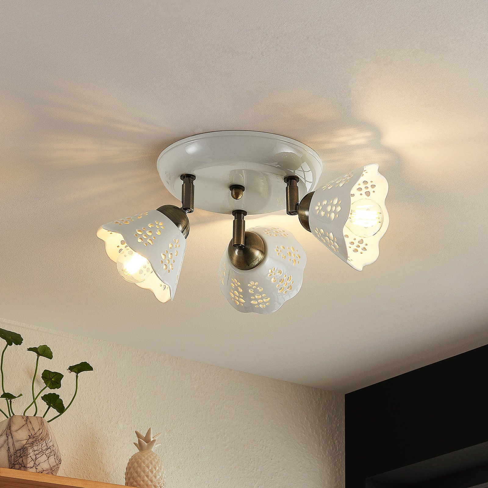 Lindby Deckenstrahler Efgenia, Ø 40 cm, 3-flg., Keramik, E14