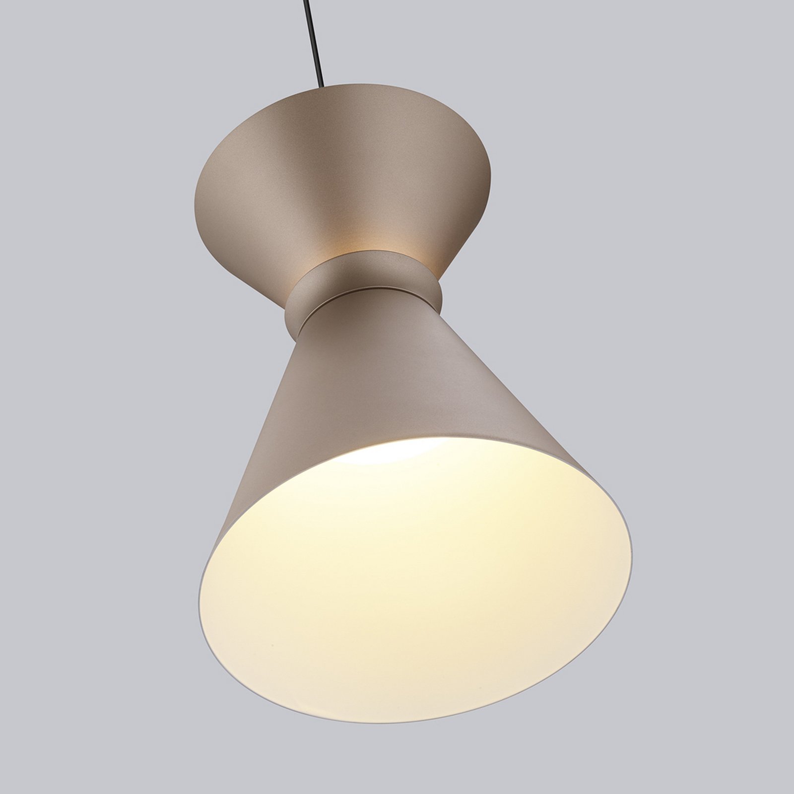Helestra LED-Hängelampe LUK, braun, 1-flg., dimmbar