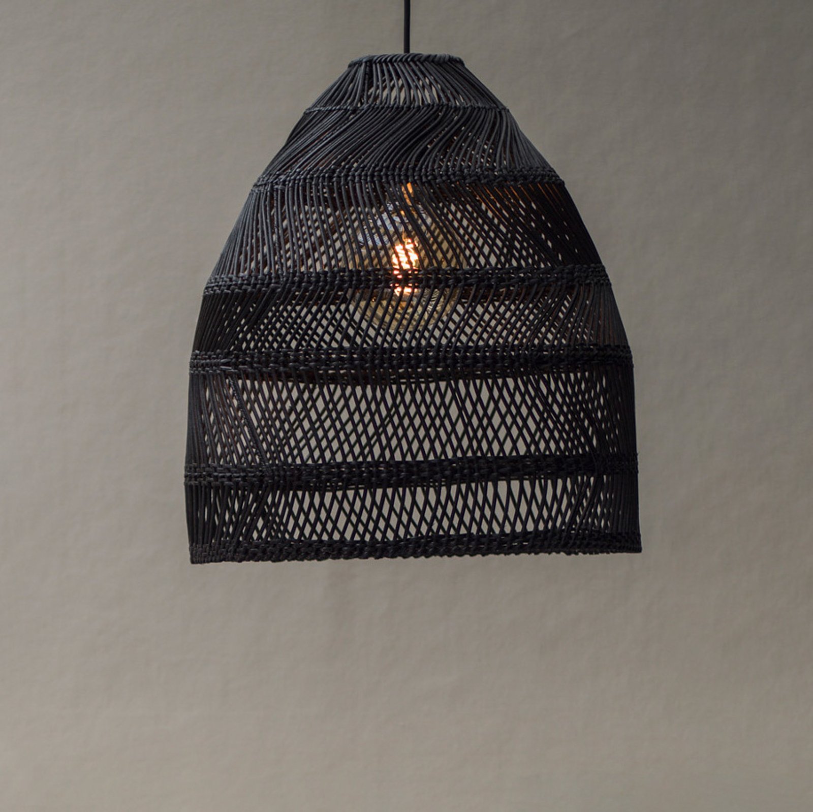 PR Home Maja hanging light rattan black, Ø 45.5 cm