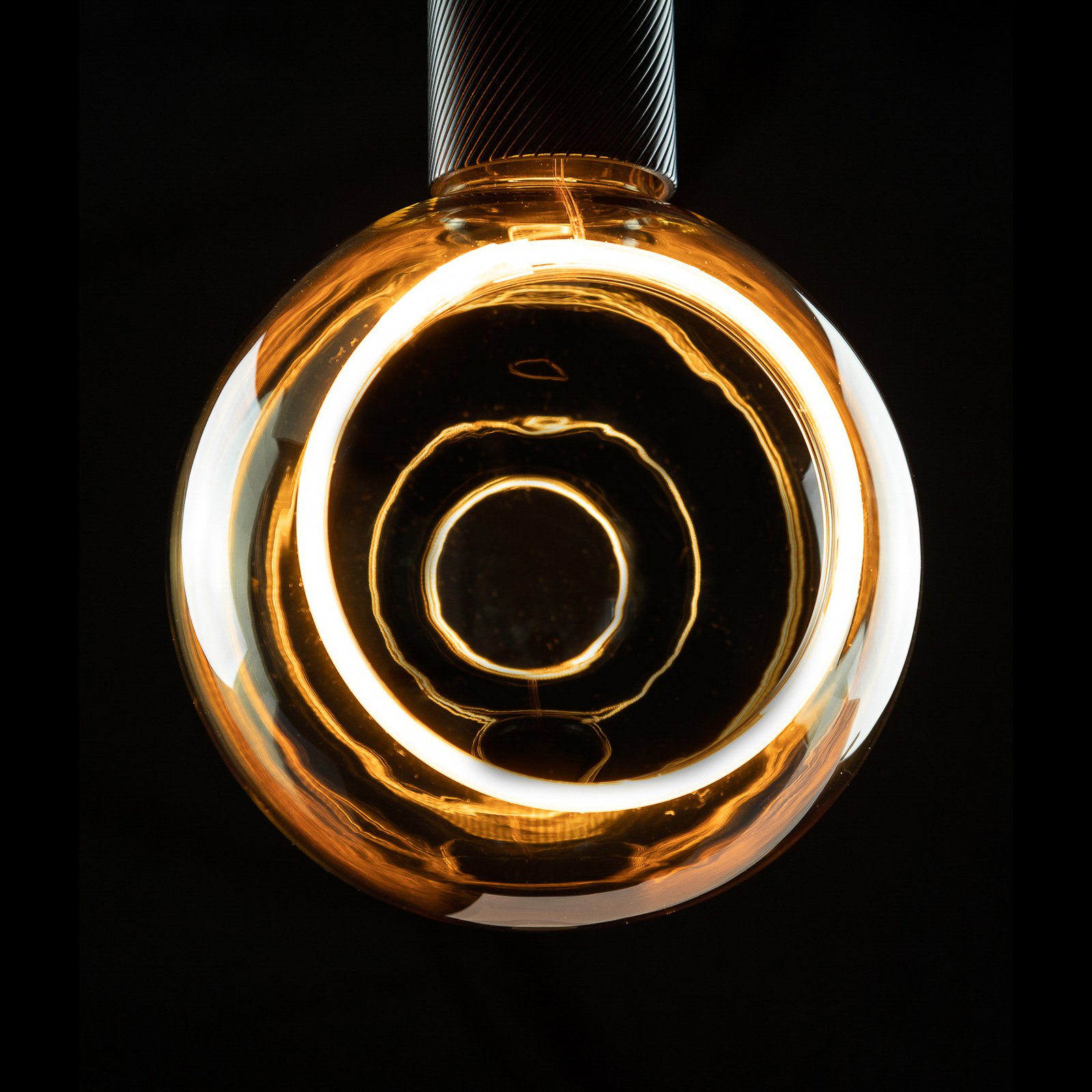 SEGULA LED плаващ глобус G150 E27 4.5W златен 90°