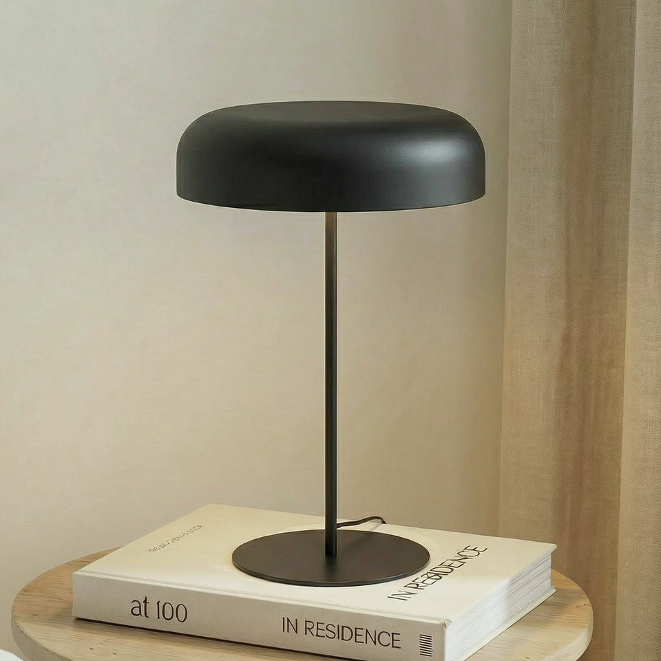 Lindby Edion Bordslampa, svart från Lindby
