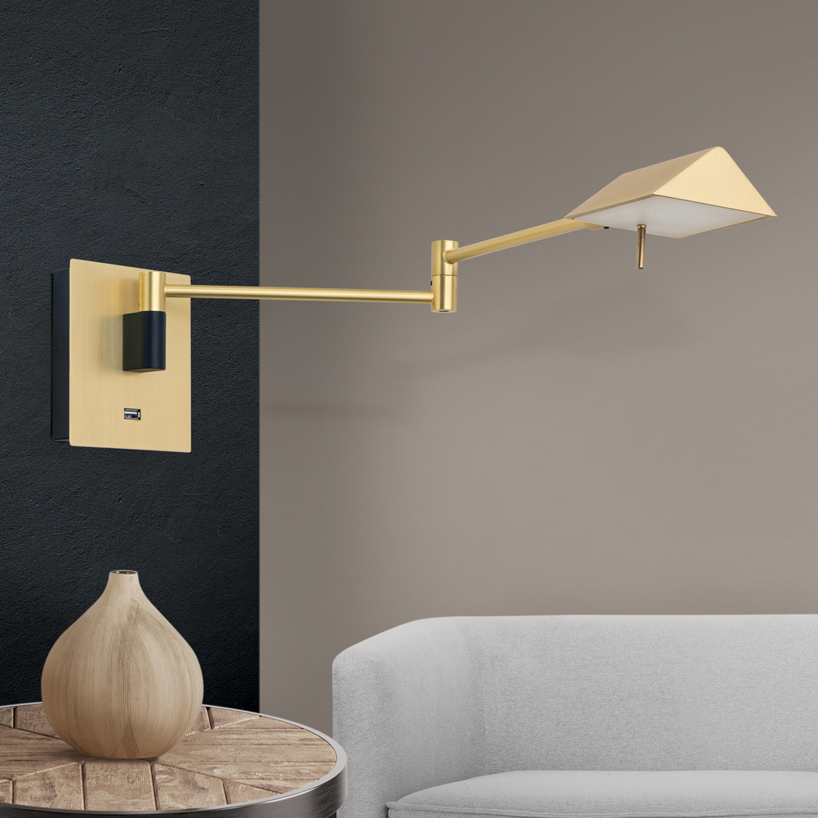 Boston LED wall light with a USB port, brass