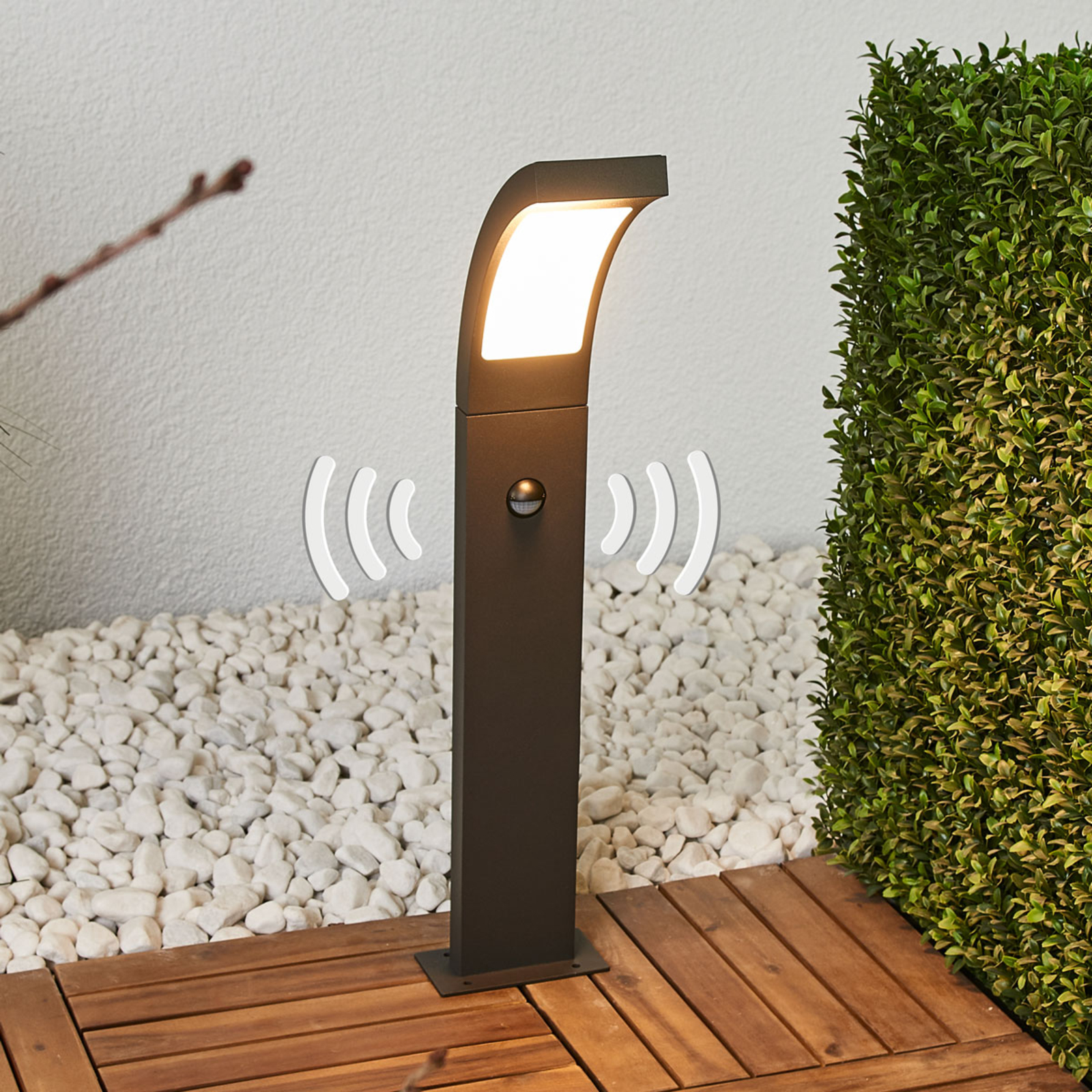 Lucande Juvia motion sensor path light with LEDs, aluminium, plastic, 5.5 W, energy efficiency: A+, W: 12.4 cm, H: 60 cm