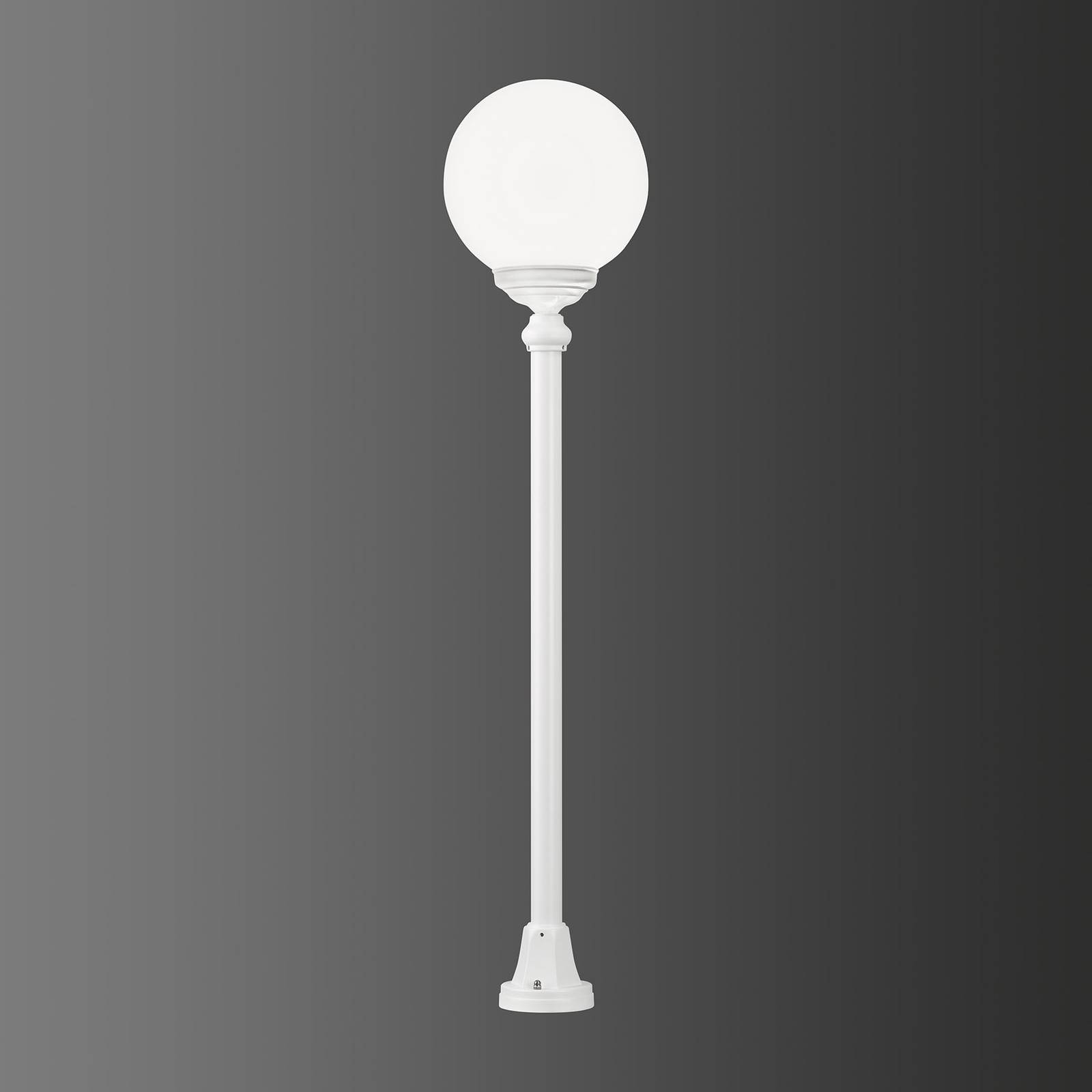 1132-es ösvény lámpa gömb alakú ernyővel, fehér