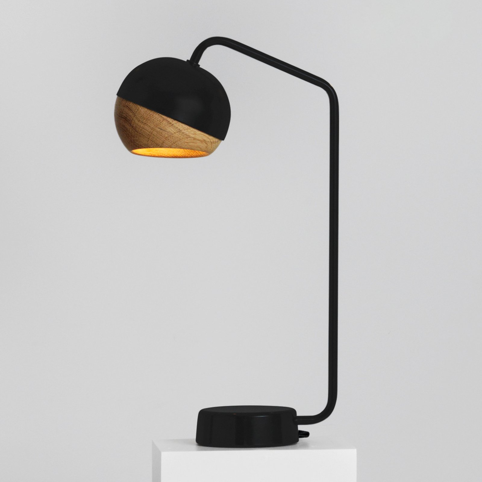 Mater RAY table lamp
