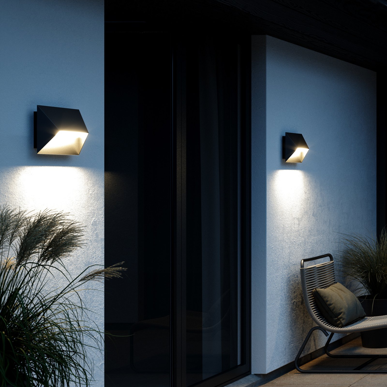 Pontio 27 outdoor wall light, width 27 cm, black