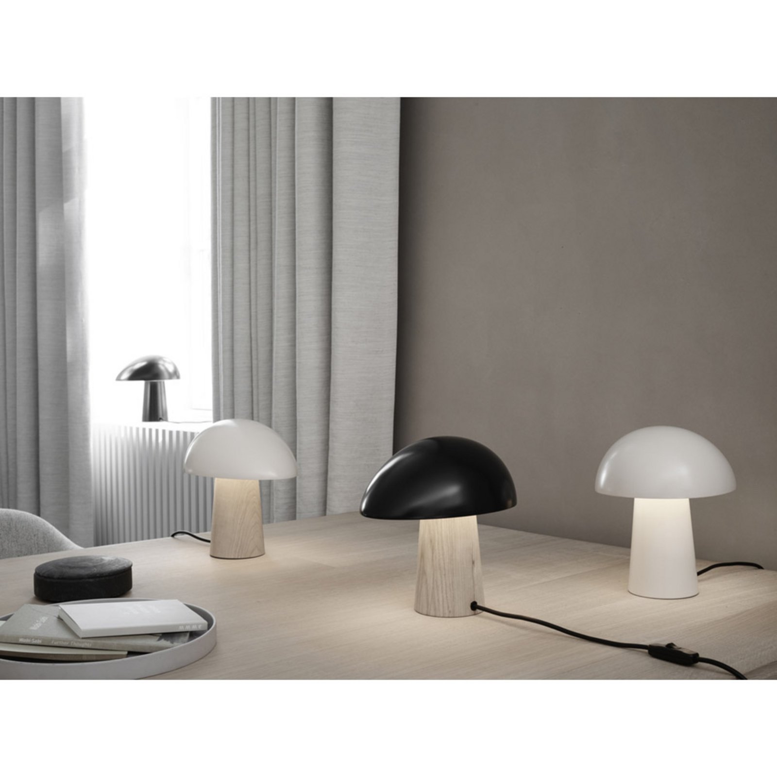 Night Owl Lampă de Masă Matte Smokey White/Ash - Fritz Hansen