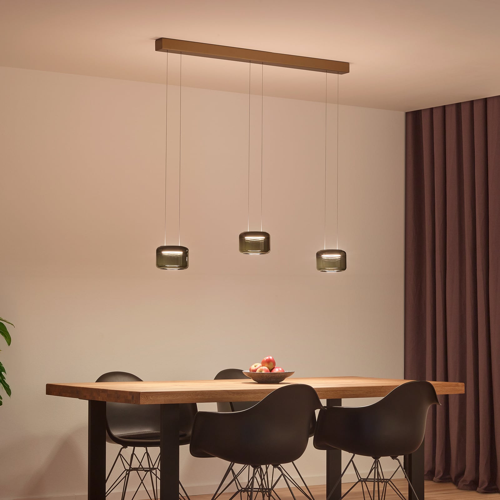 Lampada LED a sospensione Sidra, nera, lunghezza 120 cm, comando gestuale Lampada LED a sospensione Sidra, nera, lunghezza 120 cm, comando gestuale