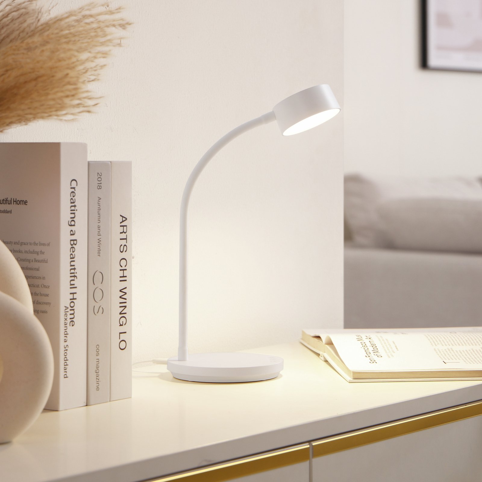 Lámpara de mesa LED Lindby Maori, blanca, CCT, atenuable, USB