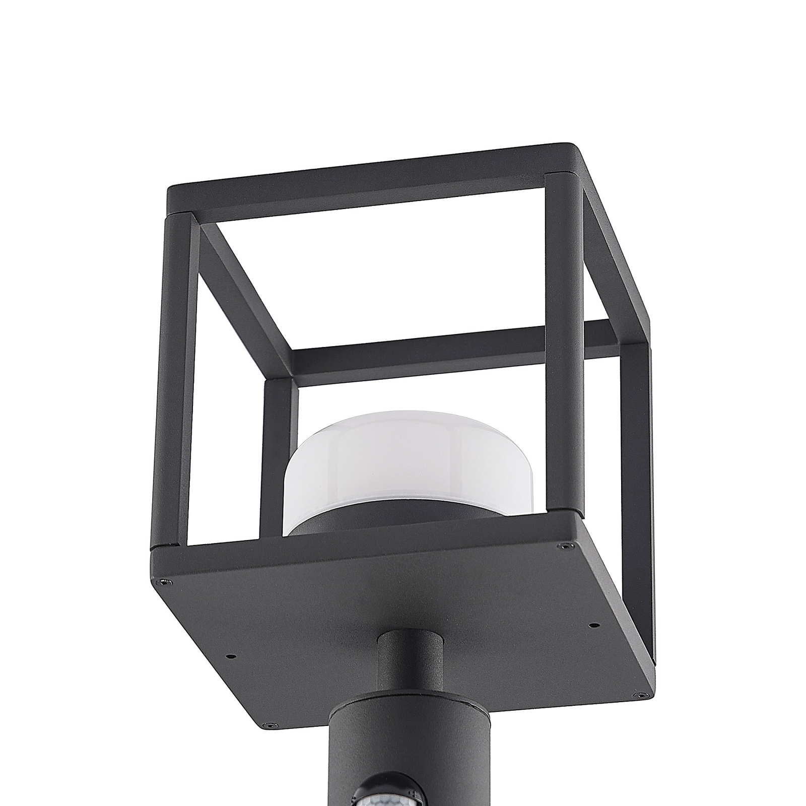 Lucande Timio gånglampa, 85 cm, med sensor