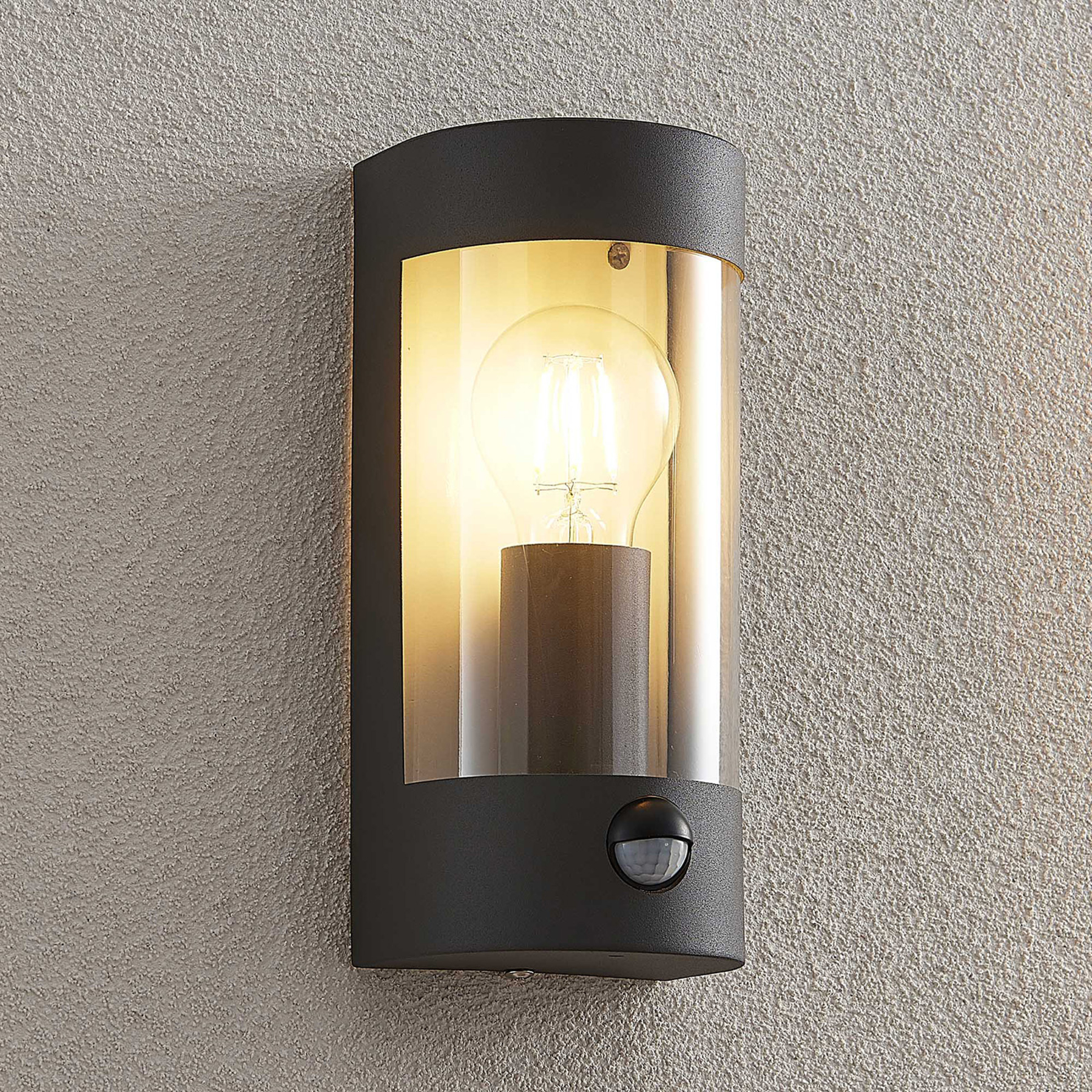 Lindby Junias outdoor wall light, motion detector, stainless steel, polycarbonate, E27, 15 W, energy efficiency: A++, W: 10.5 cm, H: 23.5 cm