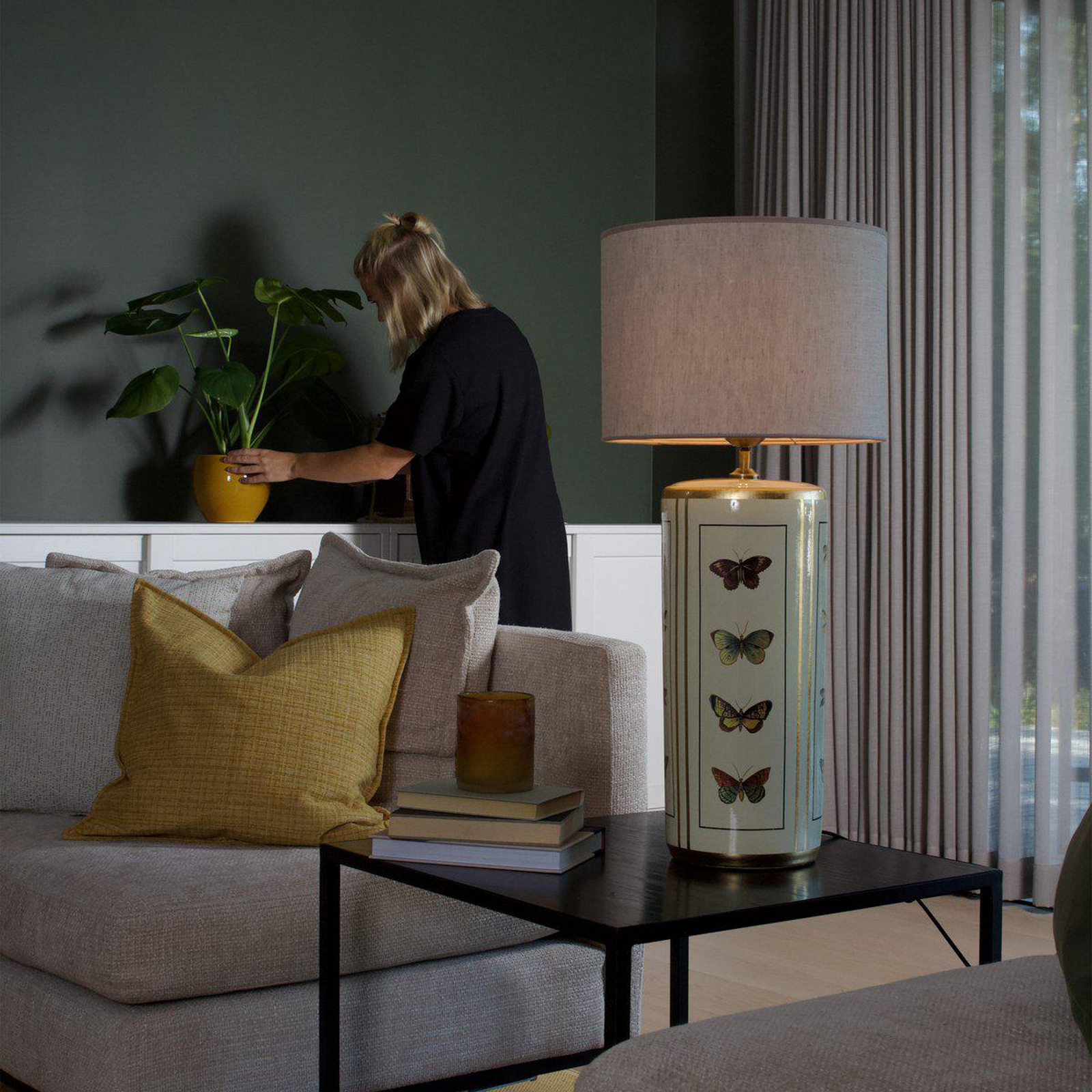 Επιτραπέζιο φωτιστικό Lucca, μπεζ, ύψος 67 cm, λινό ύφασμα, κεραμικό Επιτραπέζιο φωτιστικό Lucca, μπεζ, ύψος 67 cm, λινό ύφασμα, κεραμικό